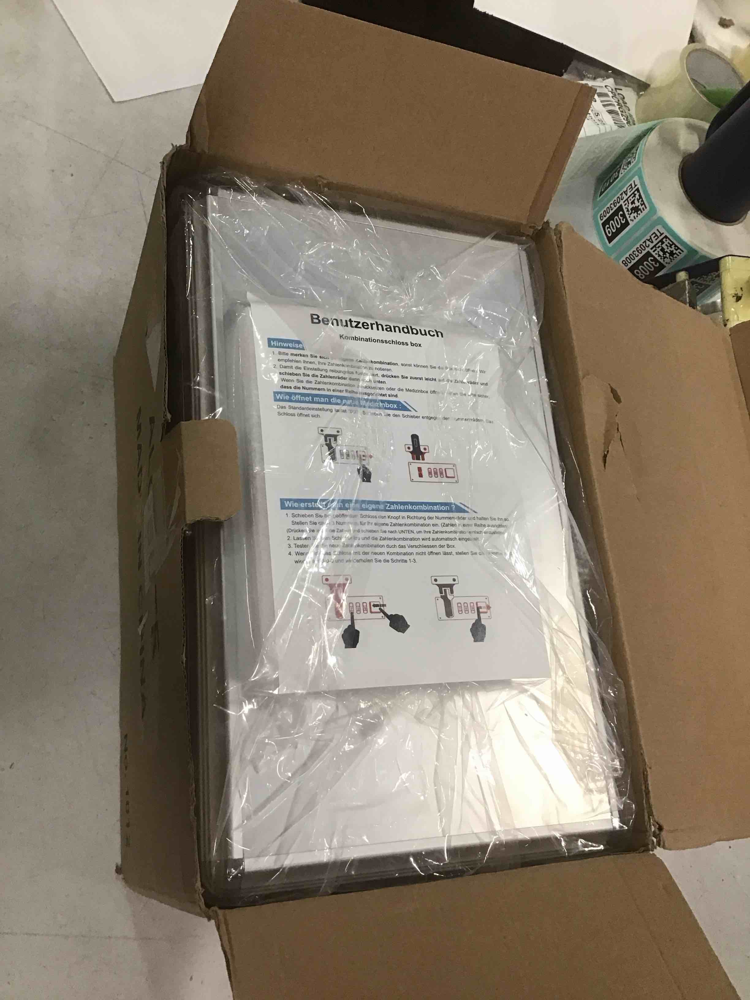 https://s3.amazonaws.com/lotting-images-prod/bidfta/TEA2105577_1738068303792.jpeg