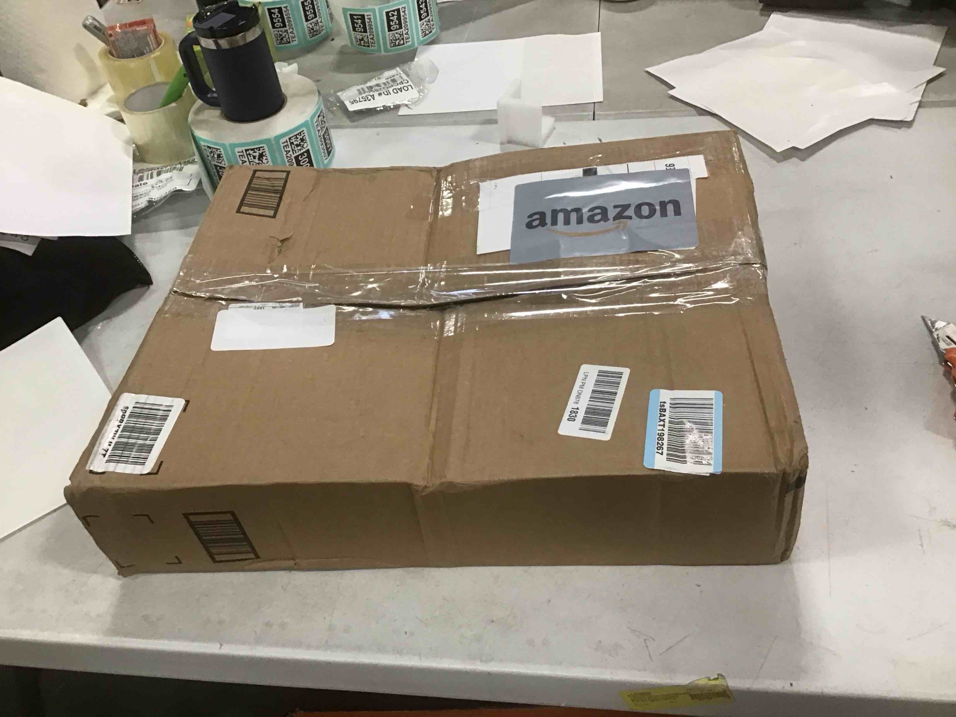 https://s3.amazonaws.com/lotting-images-prod/bidfta/TEA2105578_1738068431620.jpeg