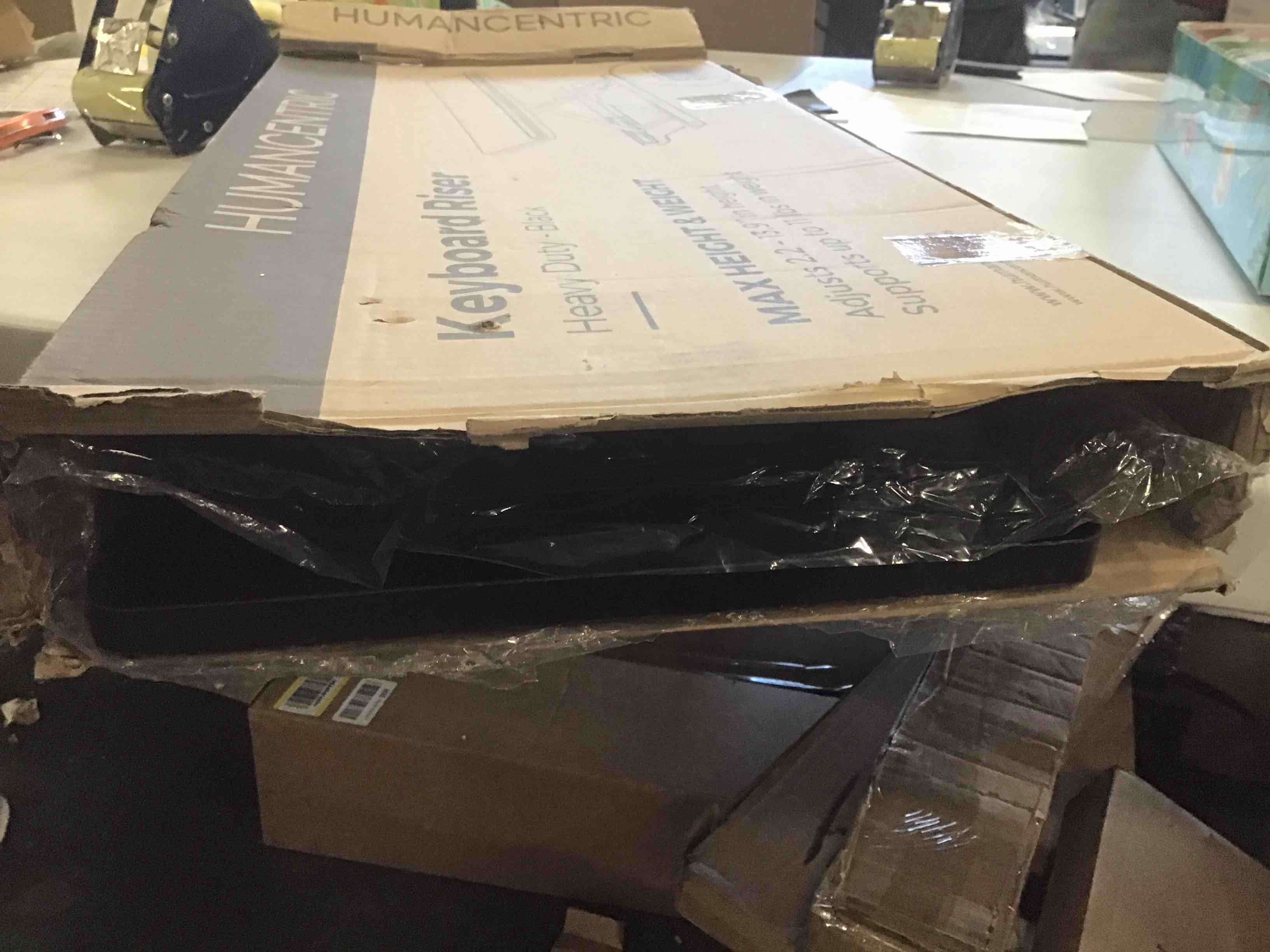 https://s3.amazonaws.com/lotting-images-prod/bidfta/TEA2106045_1738179481402.jpeg
