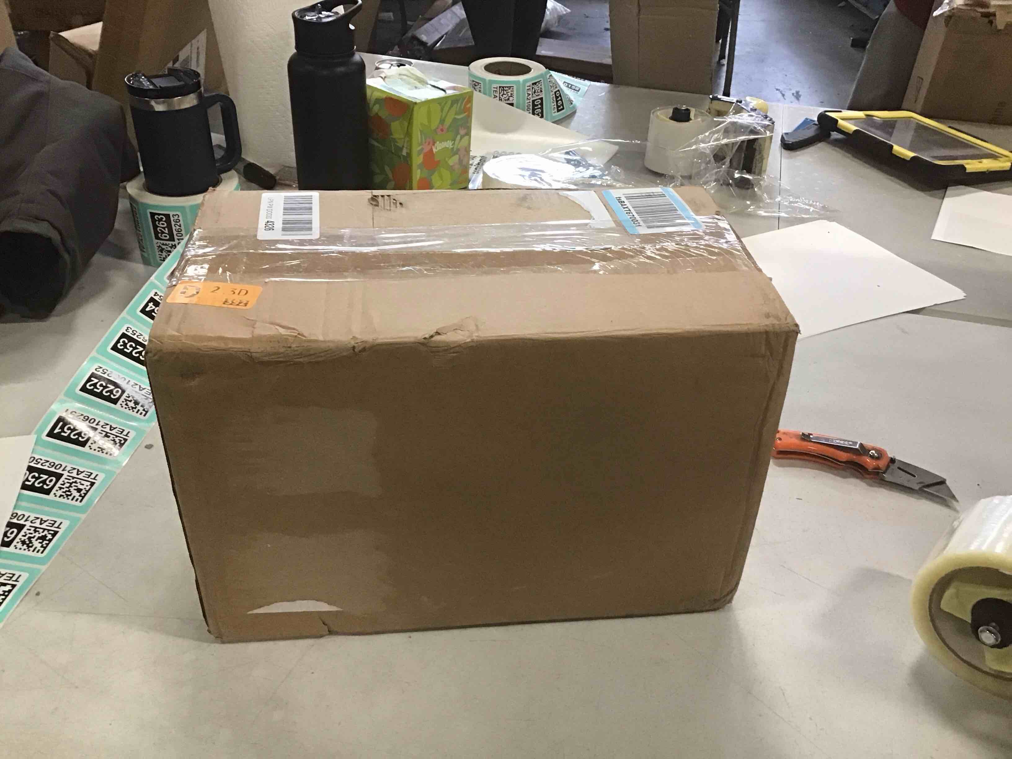 https://s3.amazonaws.com/lotting-images-prod/bidfta/TEA2106243_1738262266853.jpeg