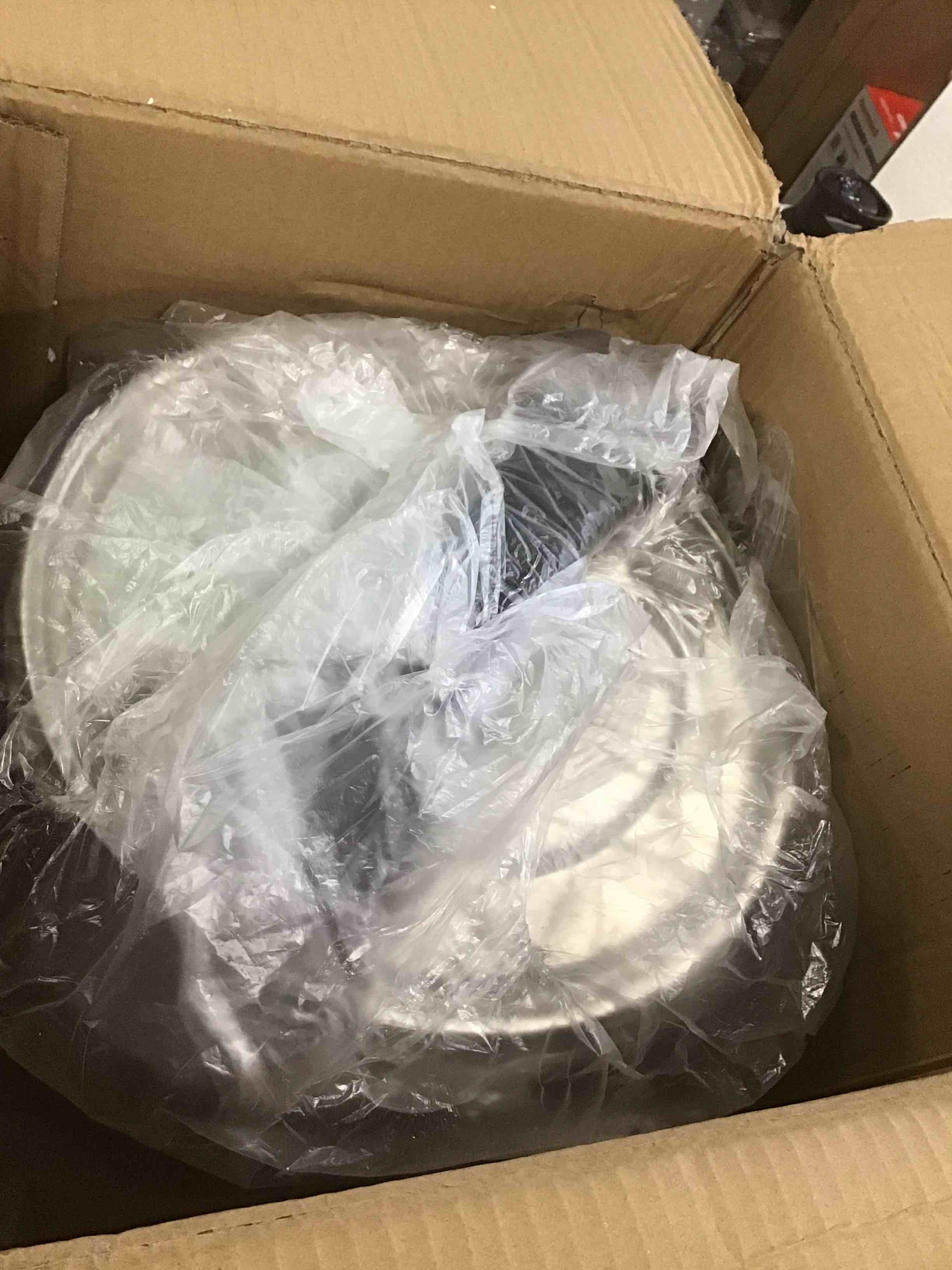 https://s3.amazonaws.com/lotting-images-prod/bidfta/TEA2106271_1738267243137.jpeg