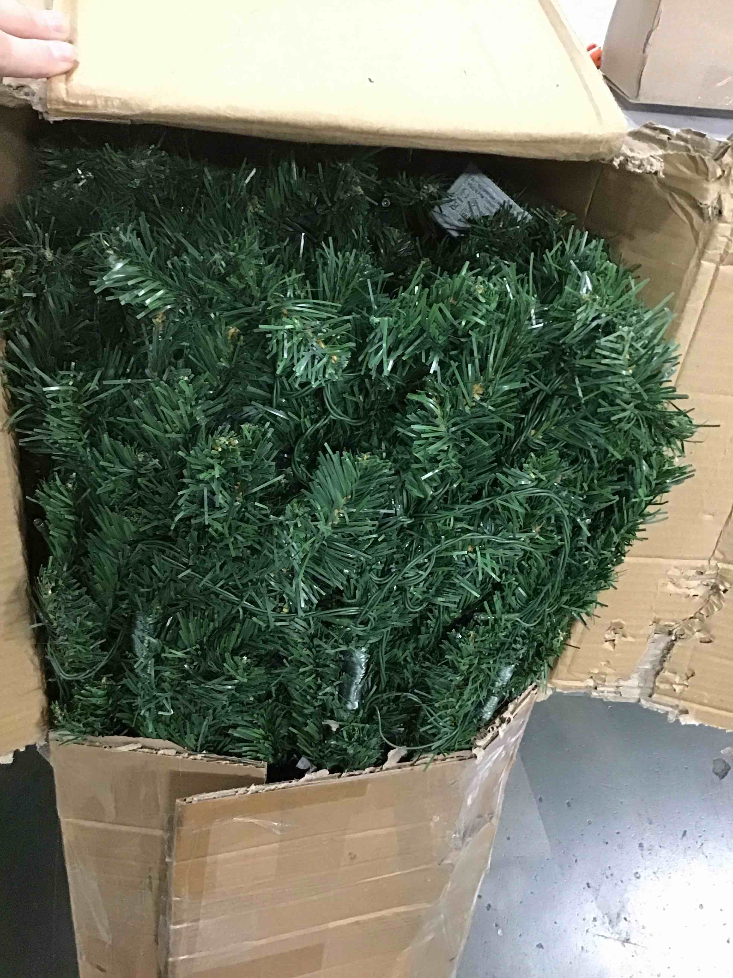 https://s3.amazonaws.com/lotting-images-prod/bidfta/TEA2106348_1738331065181.jpeg