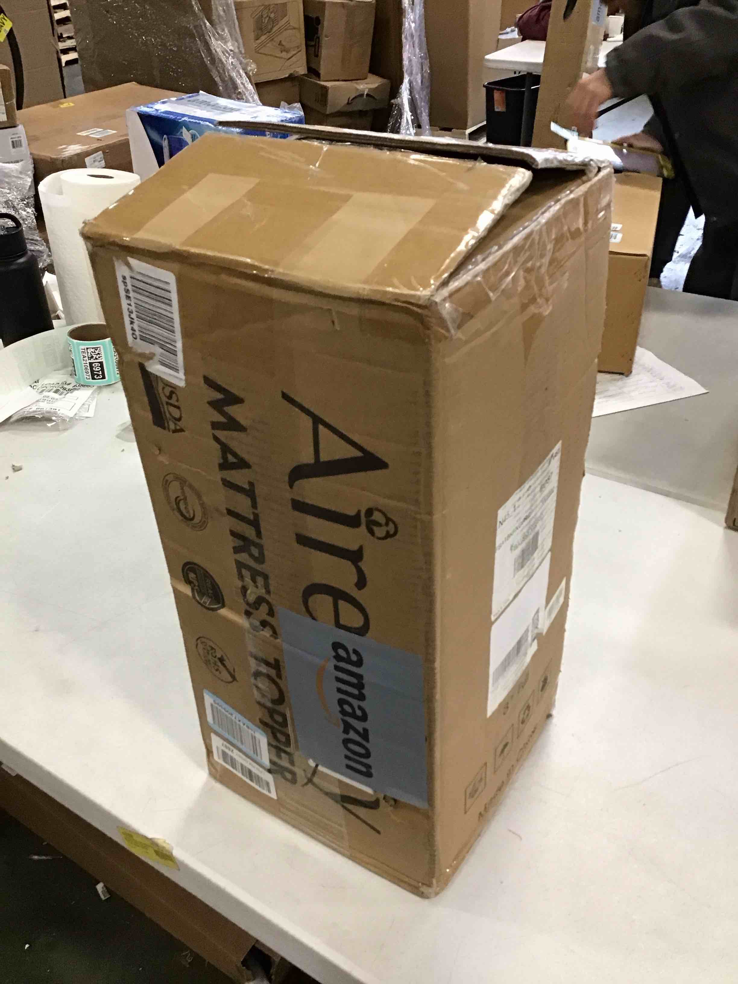 https://s3.amazonaws.com/lotting-images-prod/bidfta/TEA2106953_1738777534946.jpeg
