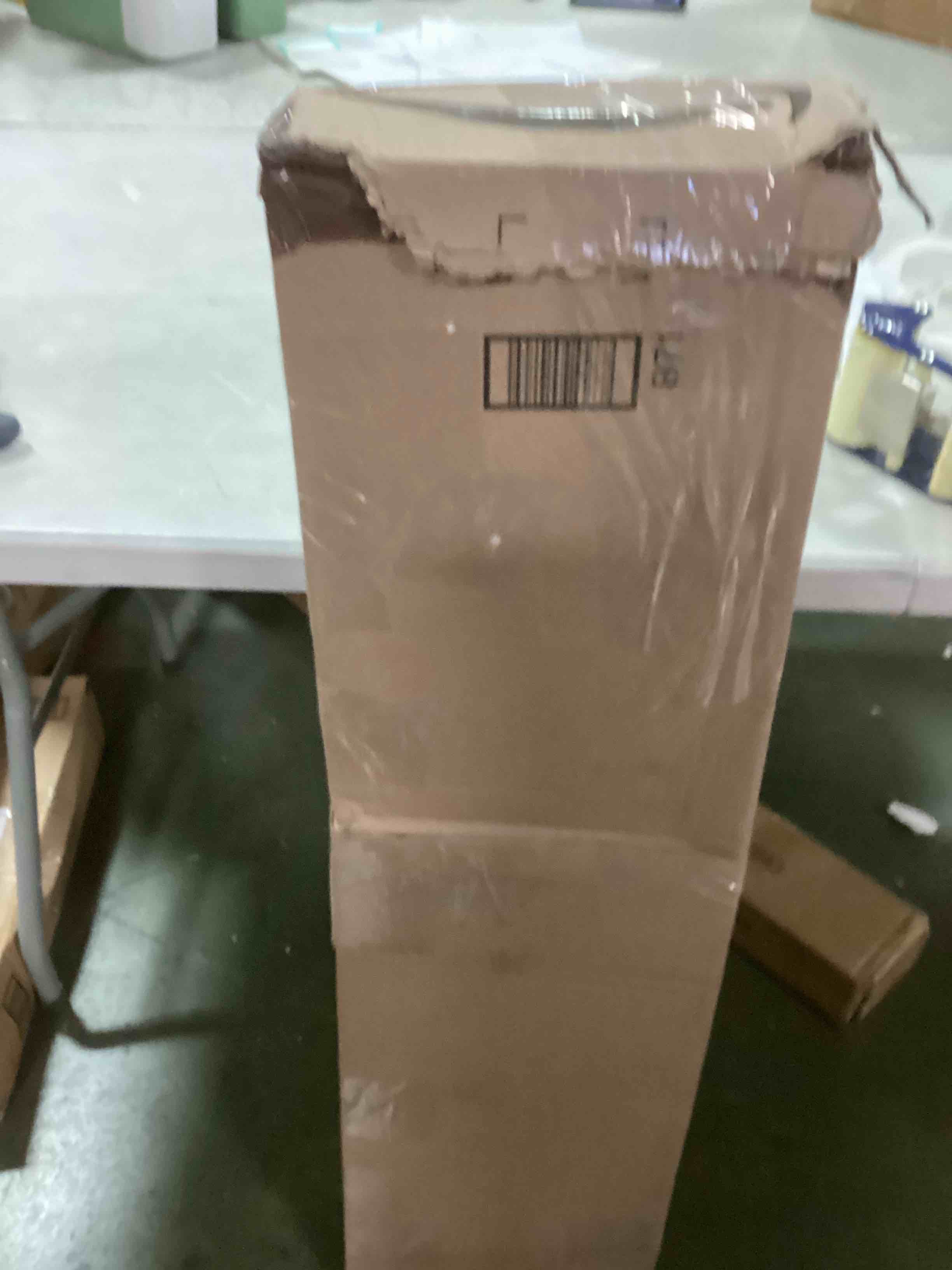 https://s3.amazonaws.com/lotting-images-prod/bidfta/TEA2107095_1736525369344.jpeg