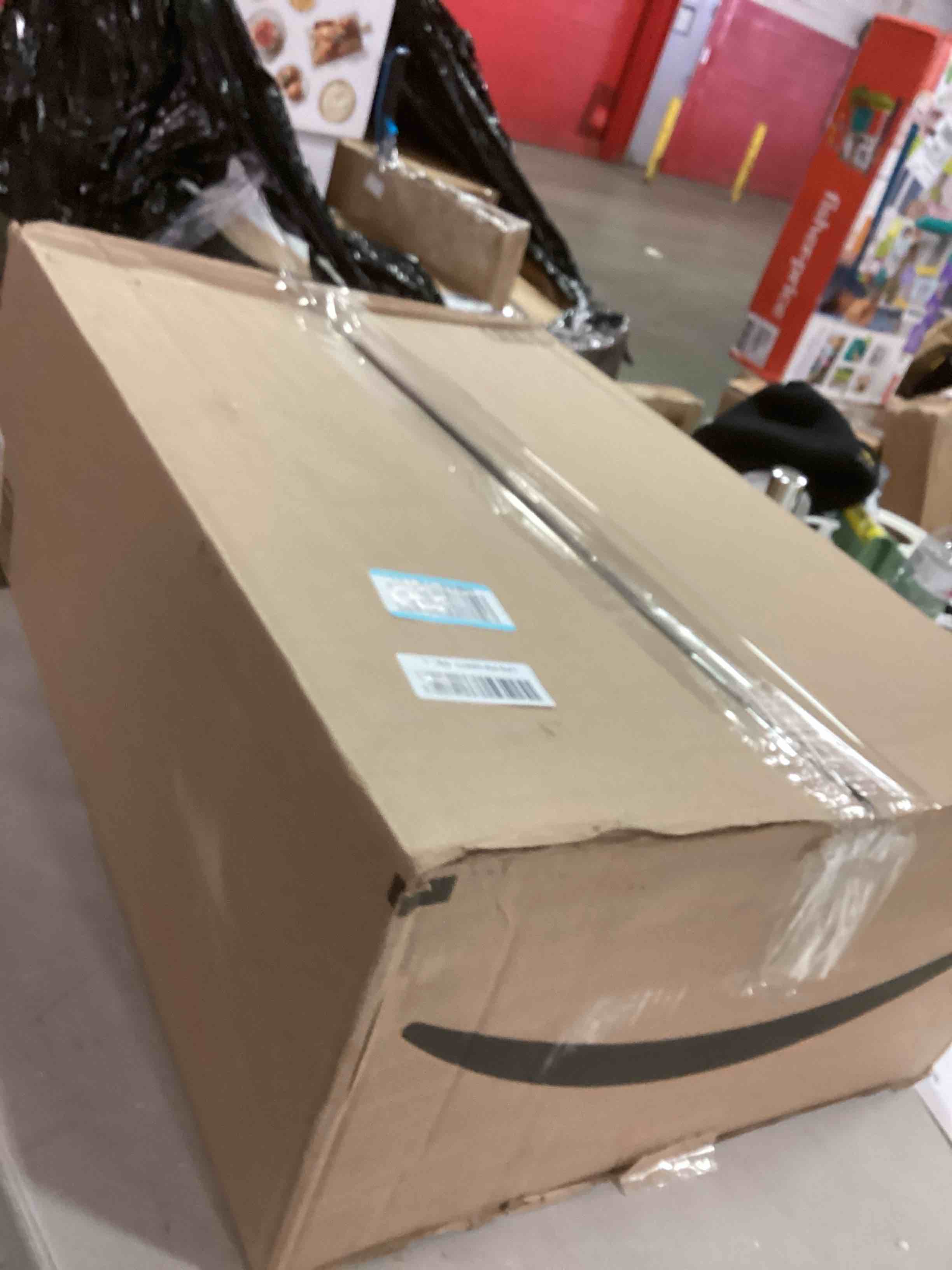 https://s3.amazonaws.com/lotting-images-prod/bidfta/TEA2107106_1736523928136.jpeg