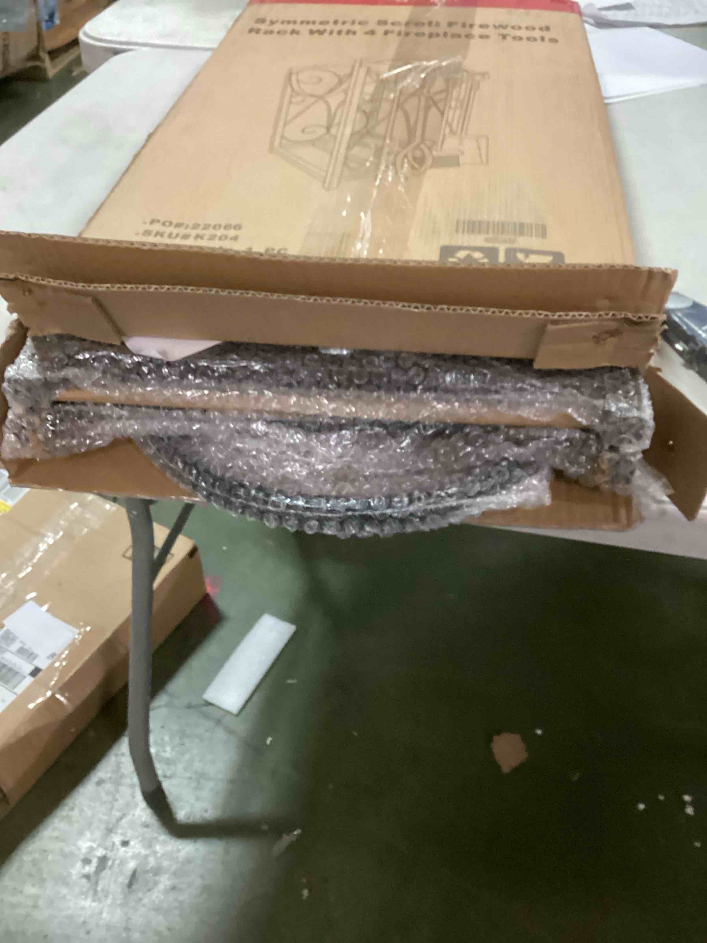 https://s3.amazonaws.com/lotting-images-prod/bidfta/TEA2107189_1736528270844.jpeg