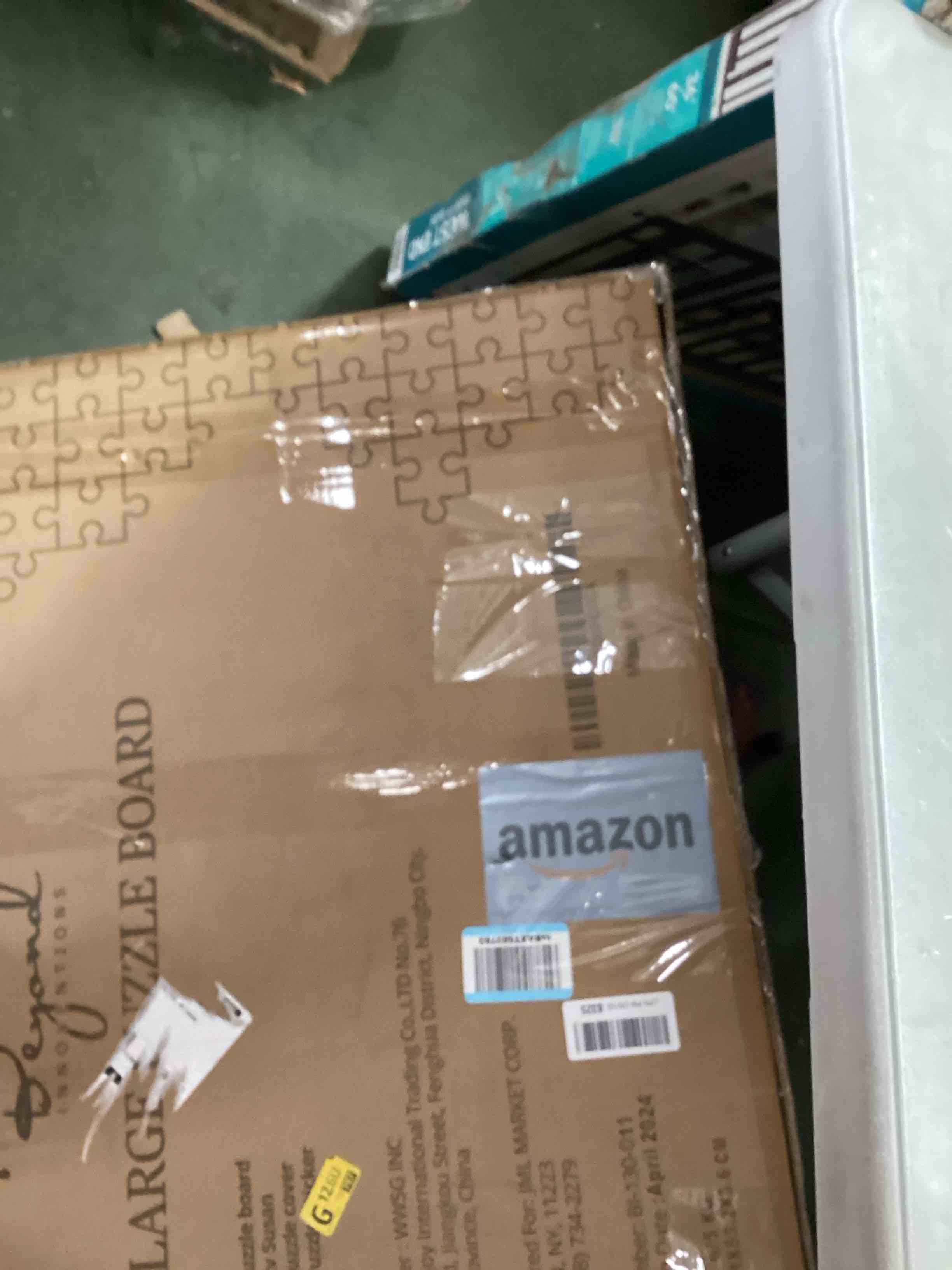 https://s3.amazonaws.com/lotting-images-prod/bidfta/TEA2107261_1736778166937.jpeg