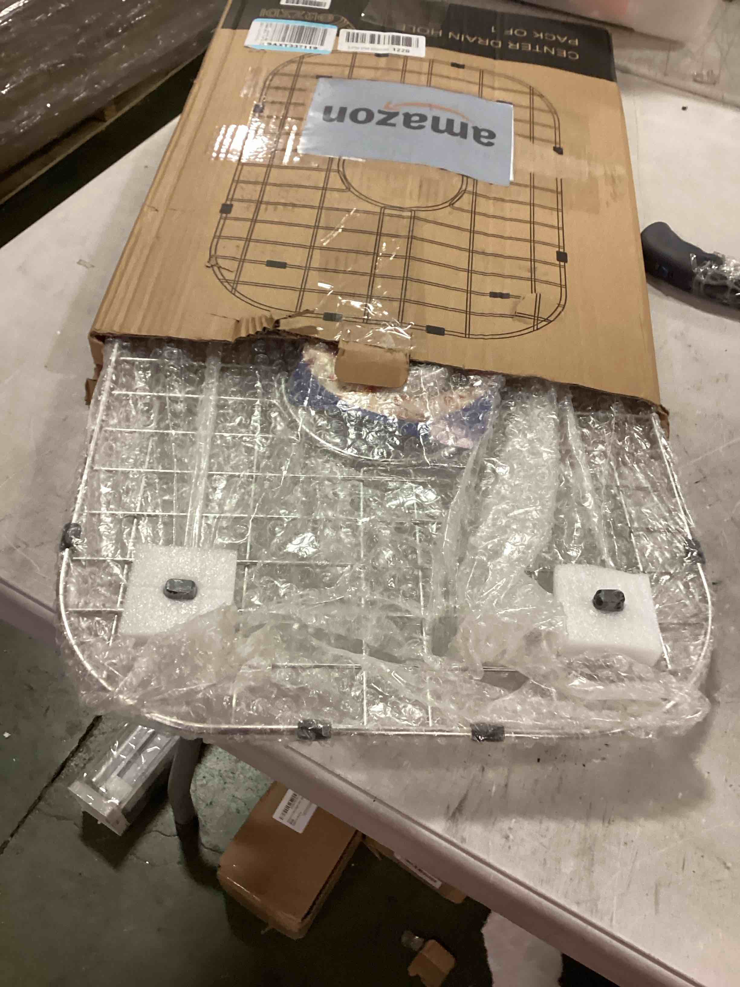 https://s3.amazonaws.com/lotting-images-prod/bidfta/TEA2107333_1736786360263.jpeg