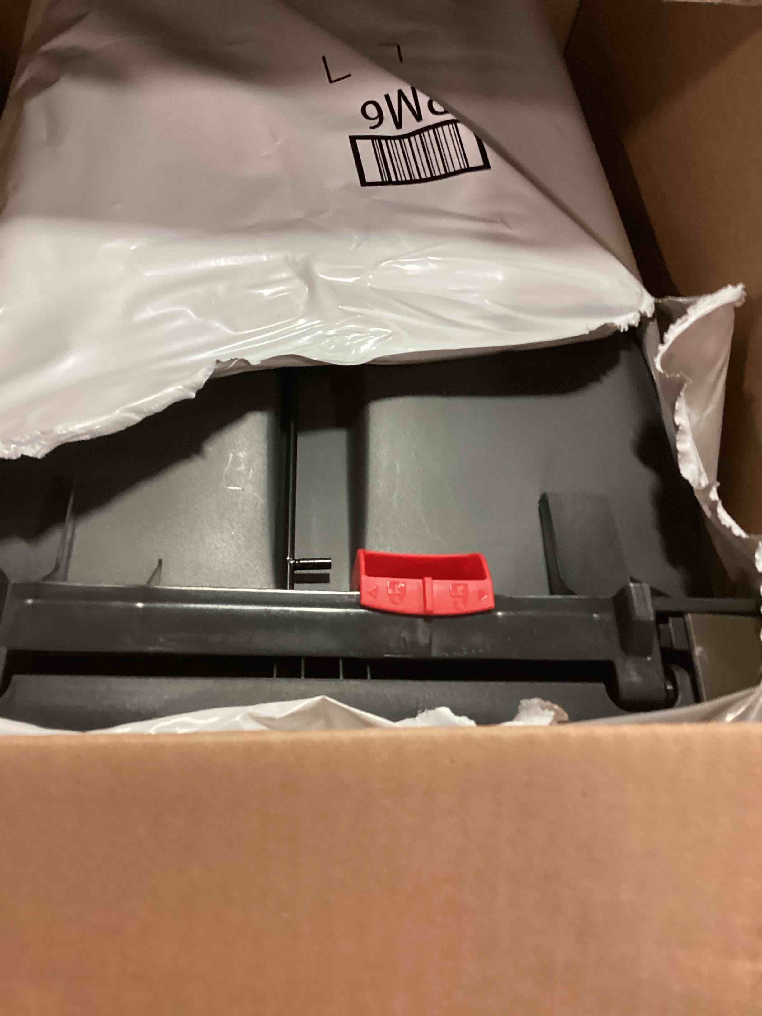 https://s3.amazonaws.com/lotting-images-prod/bidfta/TEA2107385_1736796099909.jpeg