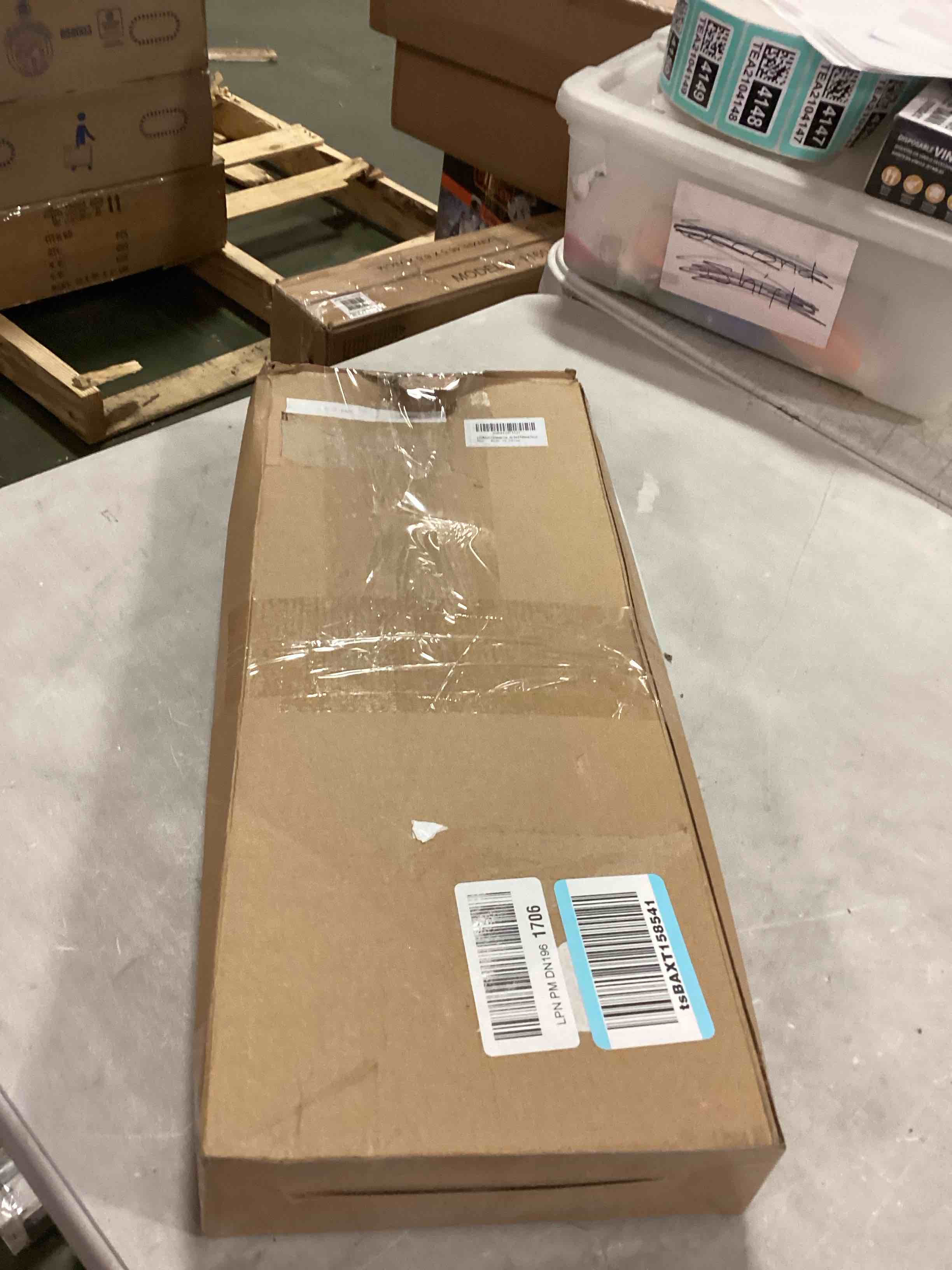 https://s3.amazonaws.com/lotting-images-prod/bidfta/TEA2107427_1736790948483.jpeg