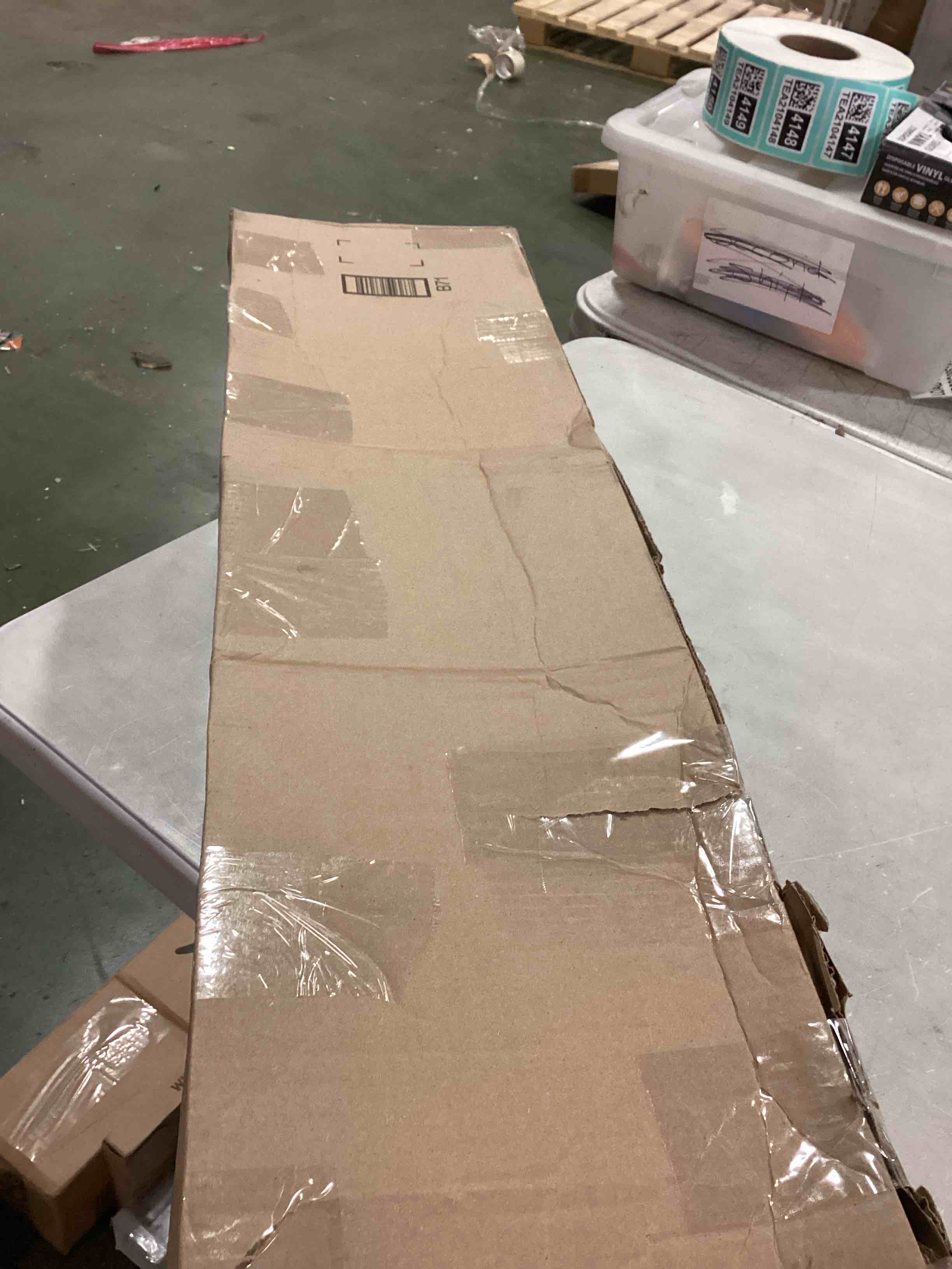 https://s3.amazonaws.com/lotting-images-prod/bidfta/TEA2107439_1736802010296.jpeg