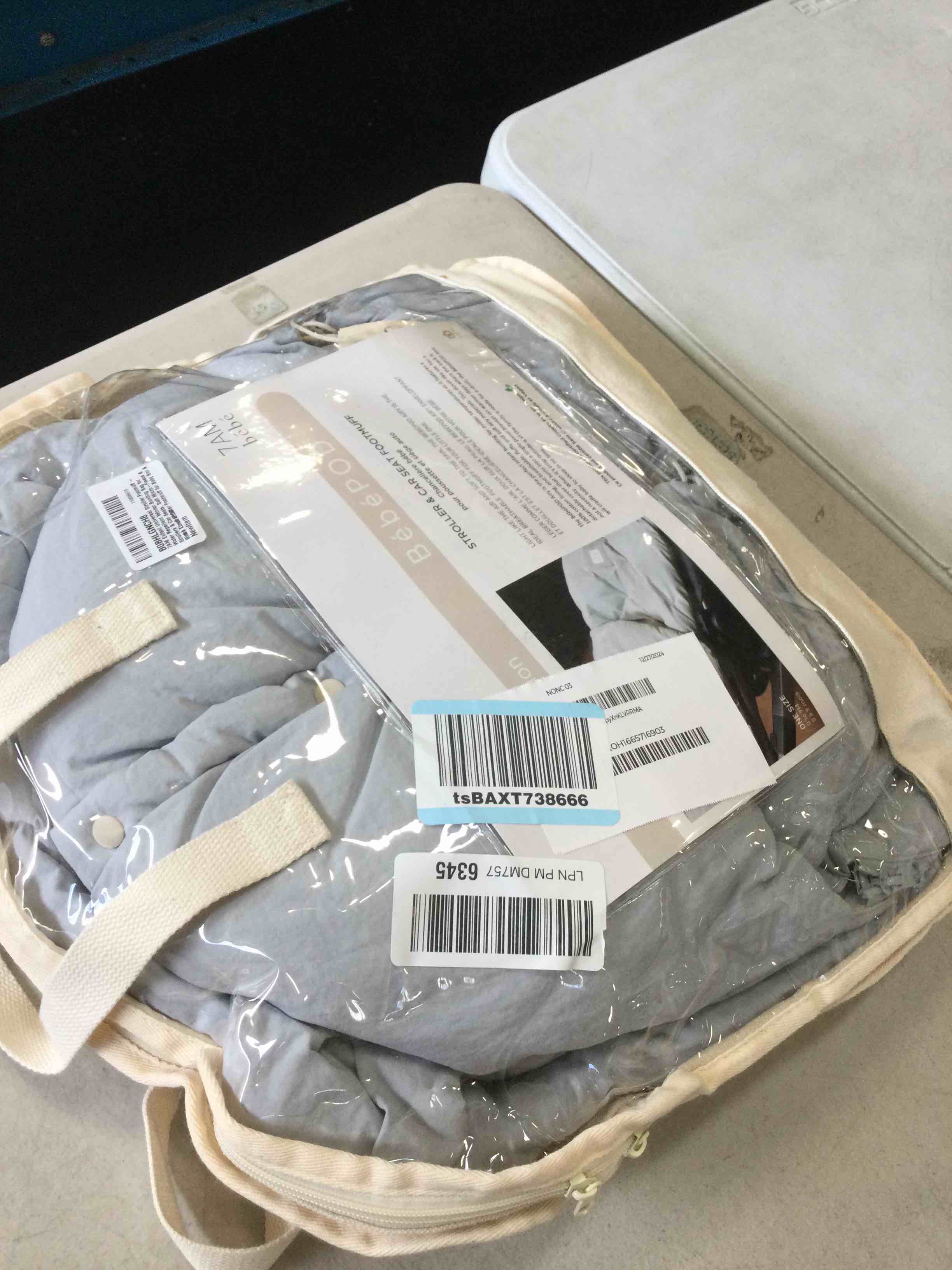 https://s3.amazonaws.com/lotting-images-prod/bidfta/TEA2107894_1738173614829.jpeg