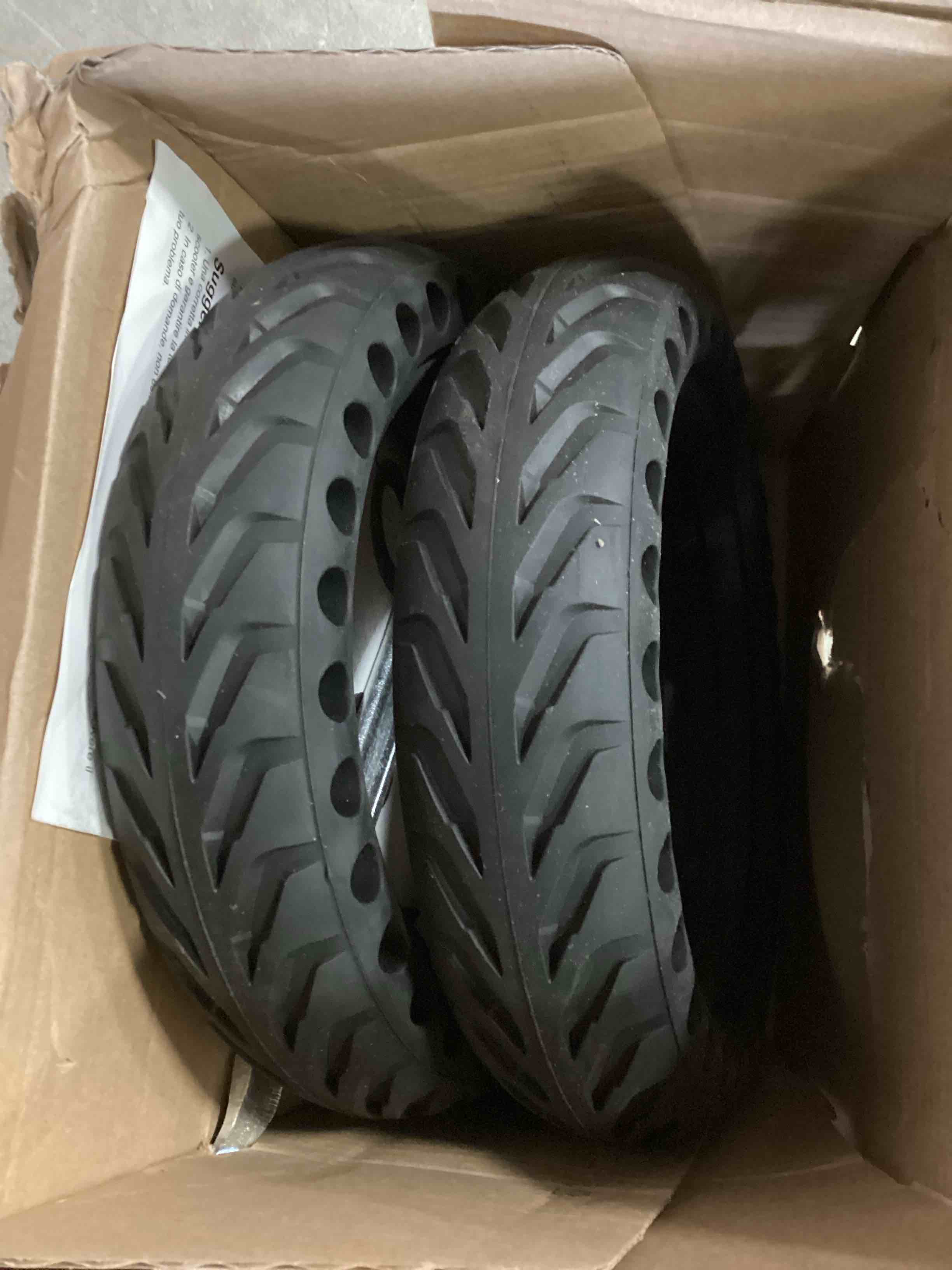 https://s3.amazonaws.com/lotting-images-prod/bidfta/TEA2108317_1738608326569.jpeg