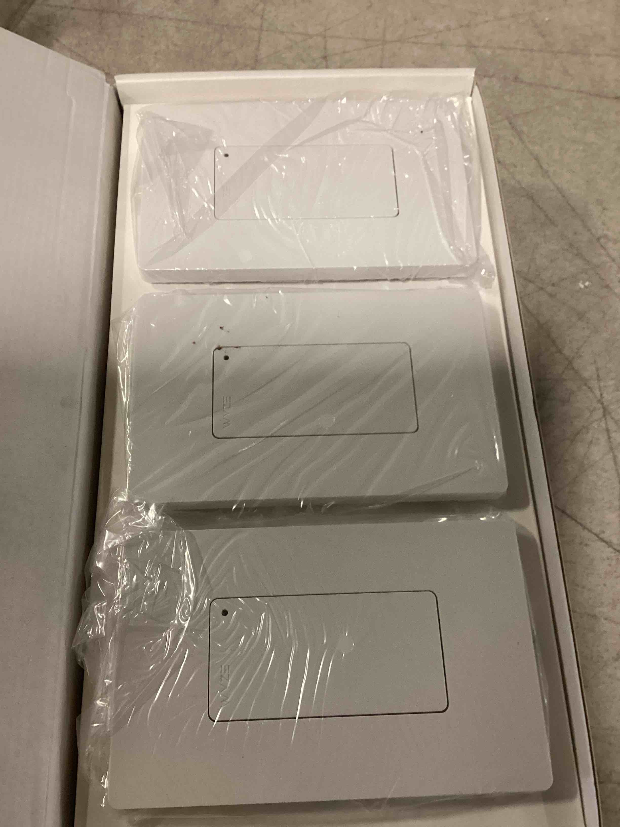 https://s3.amazonaws.com/lotting-images-prod/bidfta/TEA2108889_1738855802164.jpeg