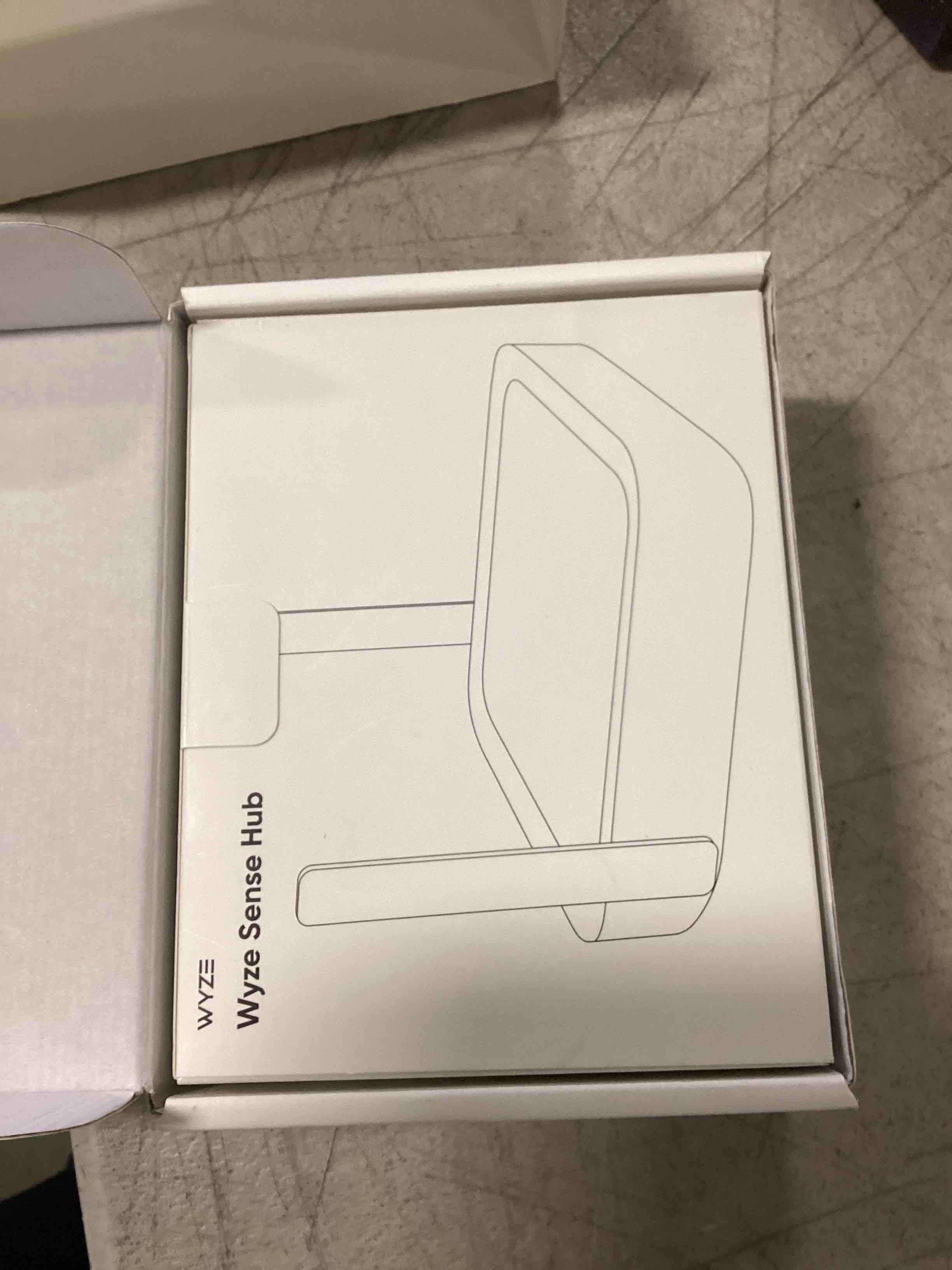 https://s3.amazonaws.com/lotting-images-prod/bidfta/TEA2108902_1738857791689.jpeg