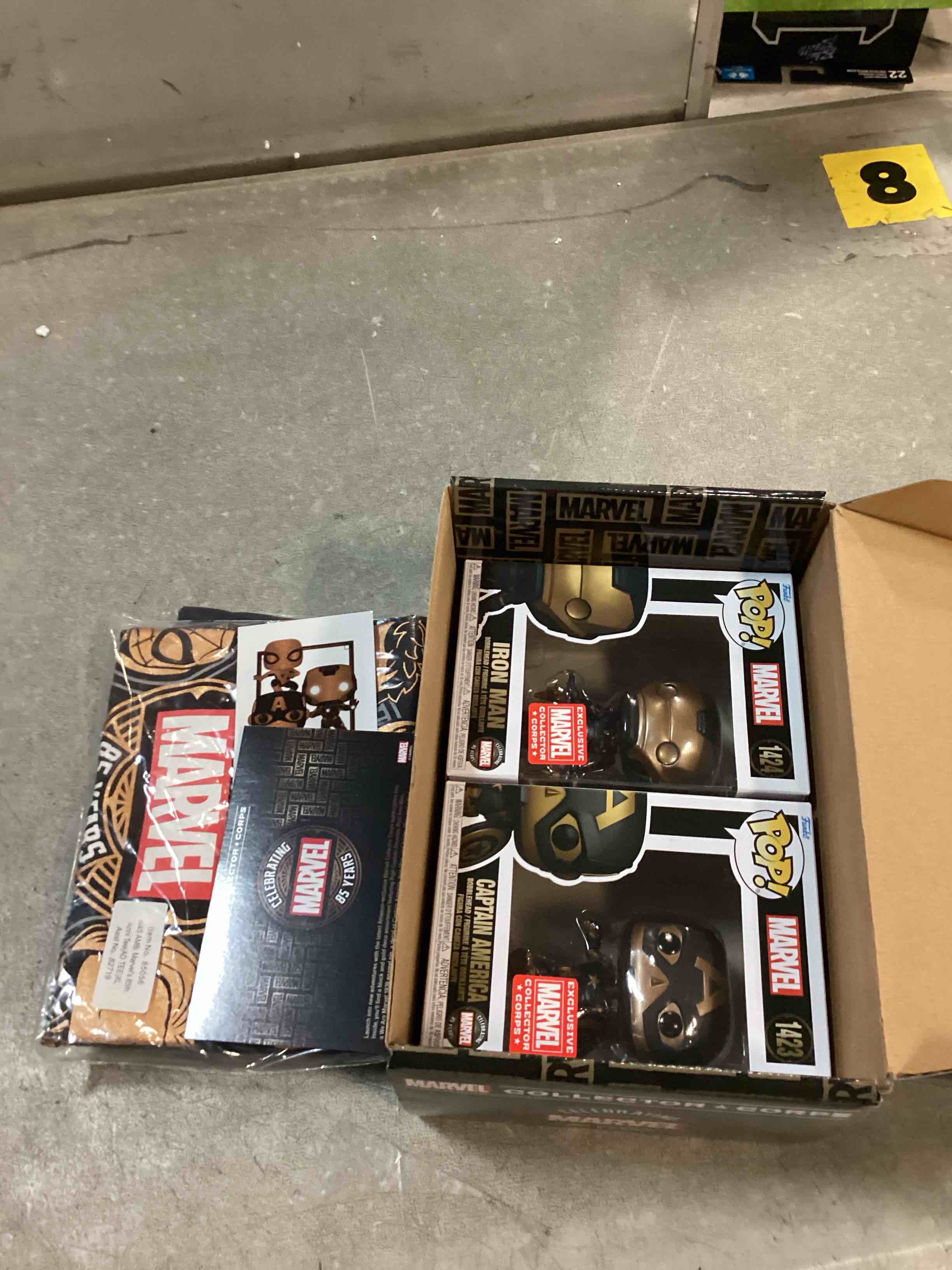 https://s3.amazonaws.com/lotting-images-prod/bidfta/TEA2111240_1739284210205.jpeg