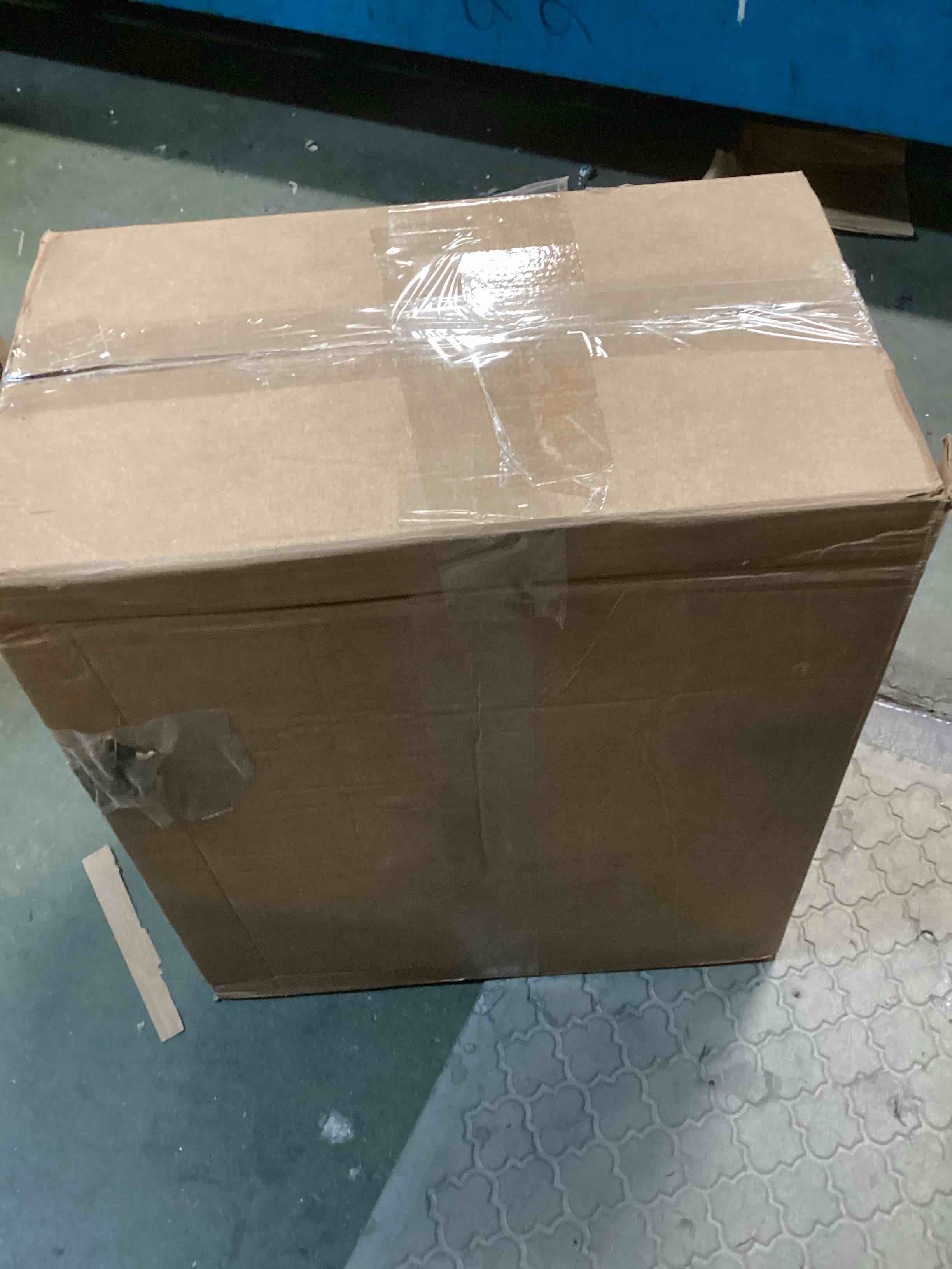 https://s3.amazonaws.com/lotting-images-prod/bidfta/TEA2111458_1739389934103.jpeg