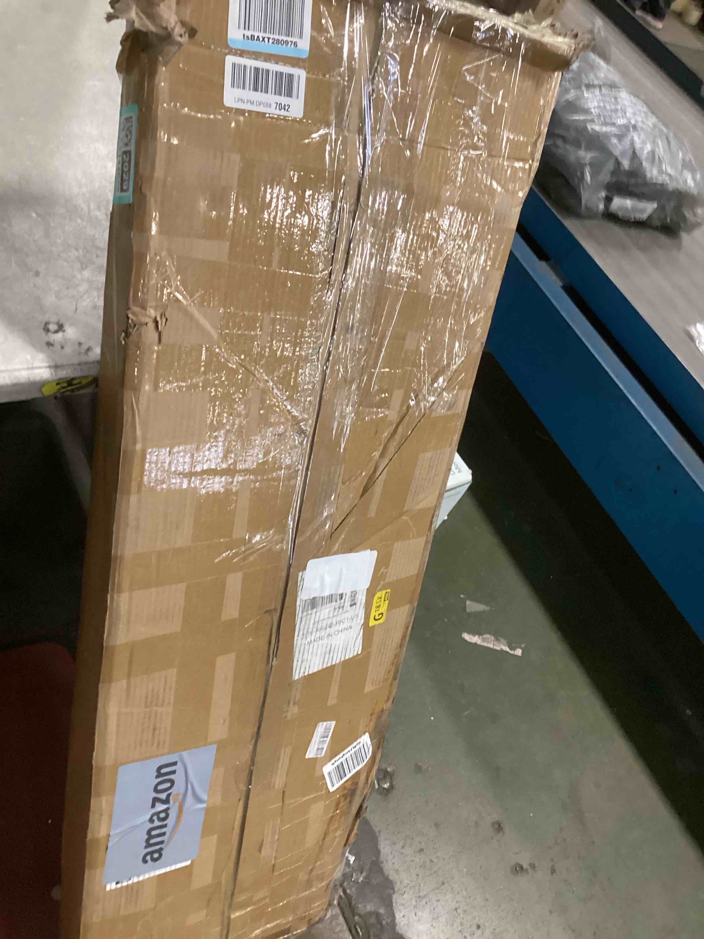 https://s3.amazonaws.com/lotting-images-prod/bidfta/TEA2112029_1739798604401.jpeg