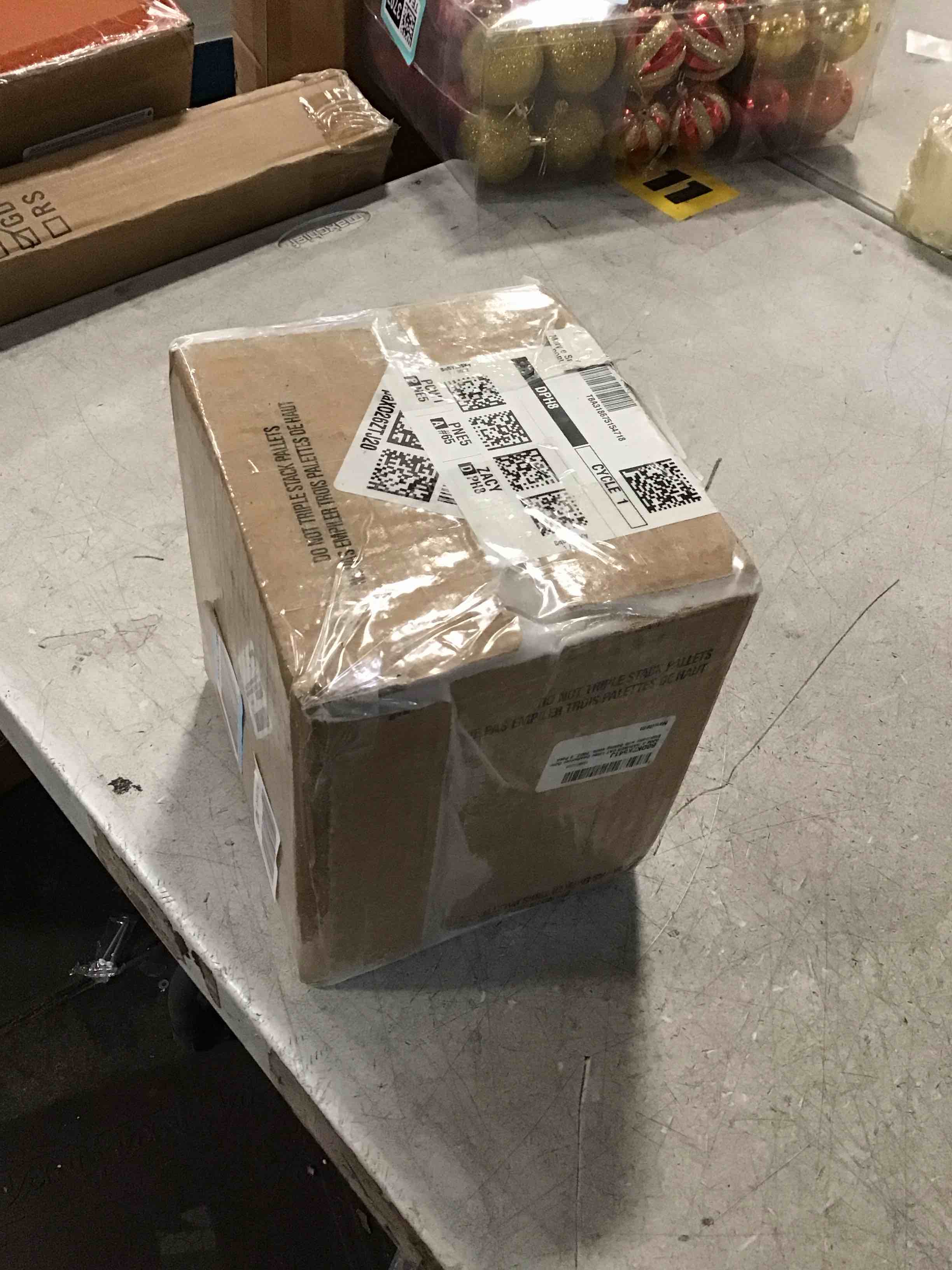 https://s3.amazonaws.com/lotting-images-prod/bidfta/TEA2113727_1737484272529.jpeg
