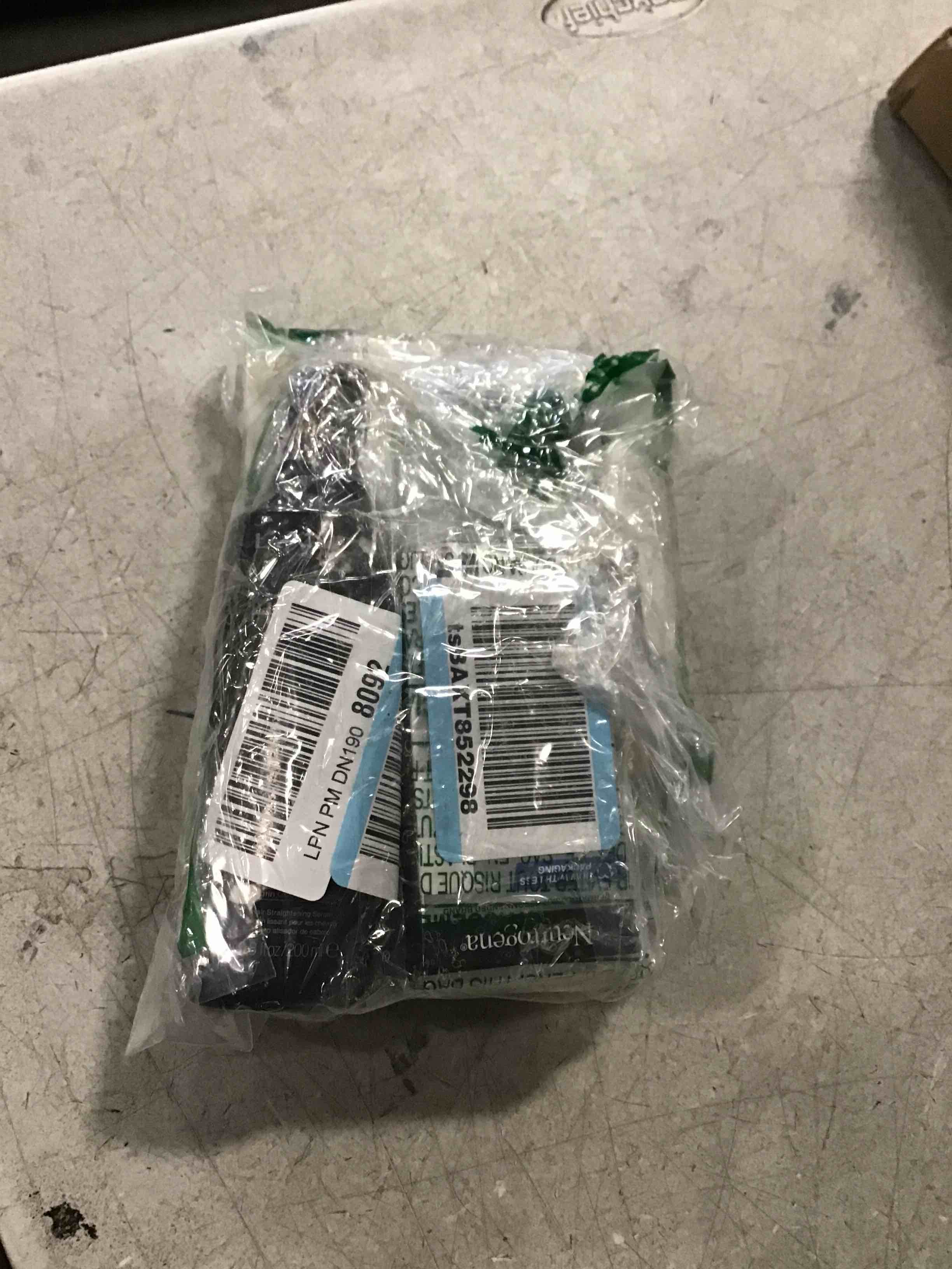 https://s3.amazonaws.com/lotting-images-prod/bidfta/TEA2113832_1737493874446.jpeg
