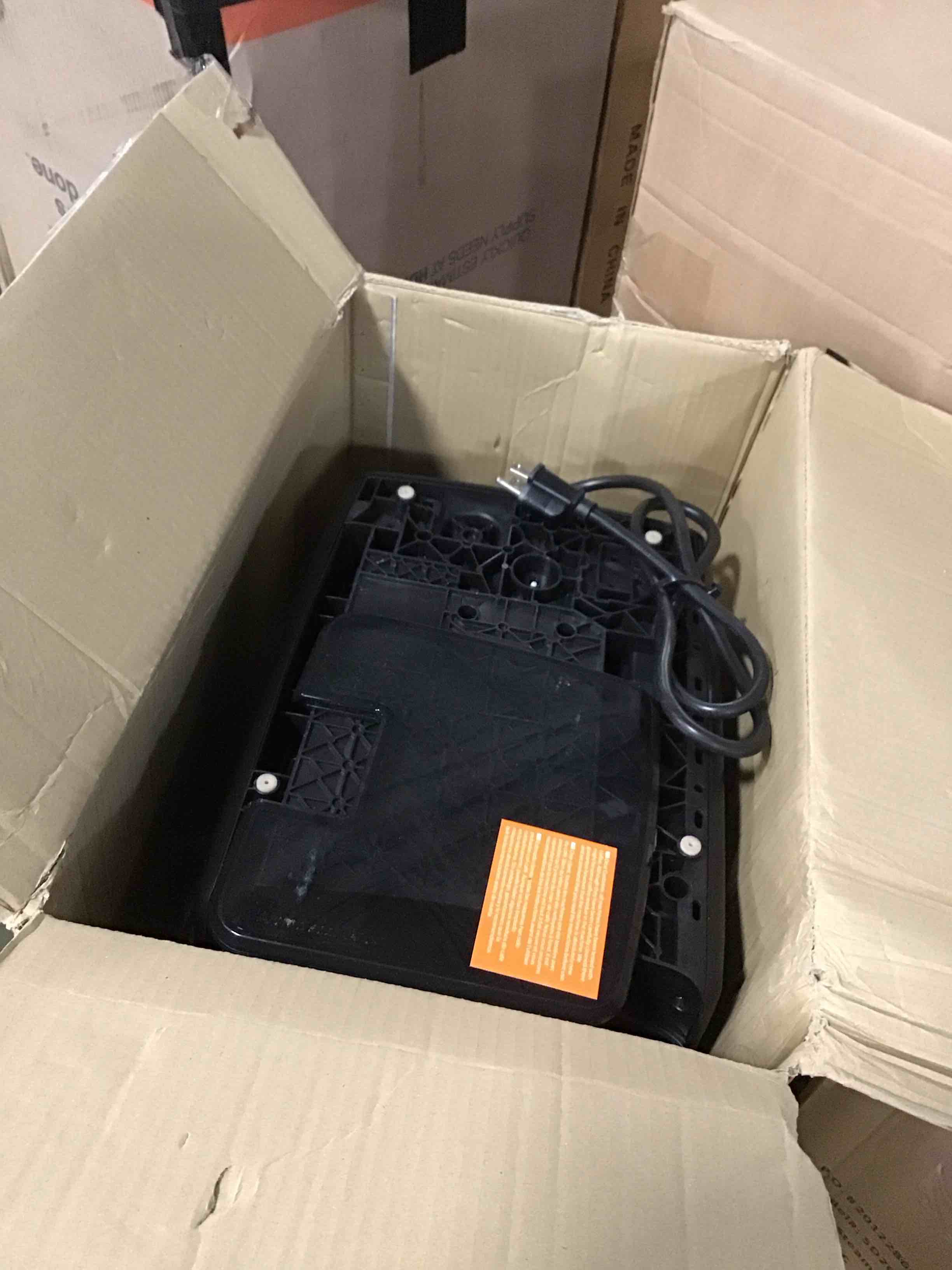 https://s3.amazonaws.com/lotting-images-prod/bidfta/TEA2113857_1737552476887.jpeg