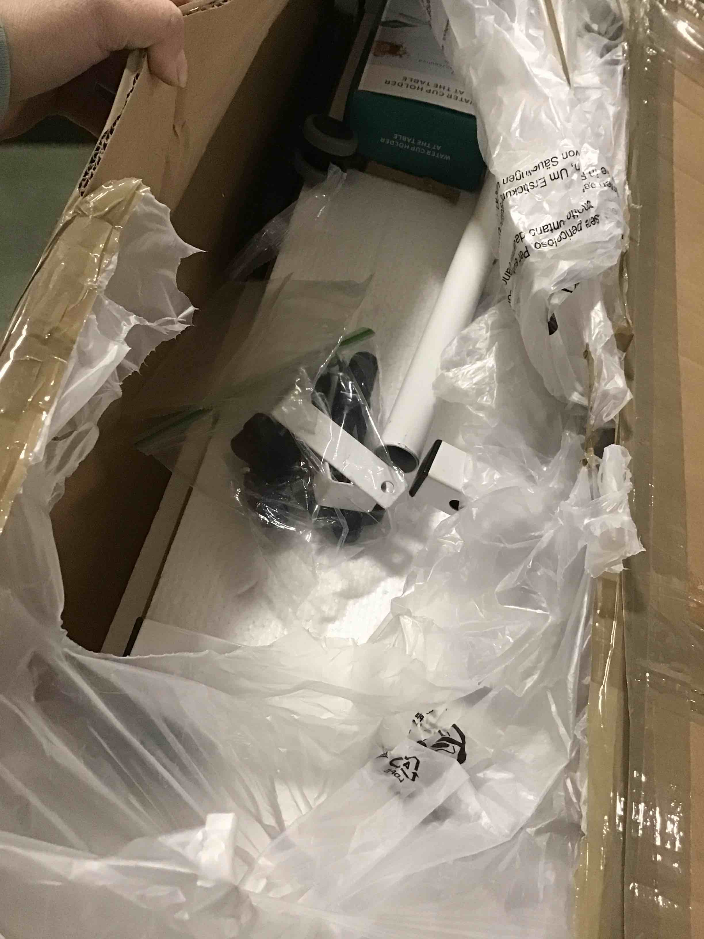 https://s3.amazonaws.com/lotting-images-prod/bidfta/TEA2114183_1737639194281.jpeg
