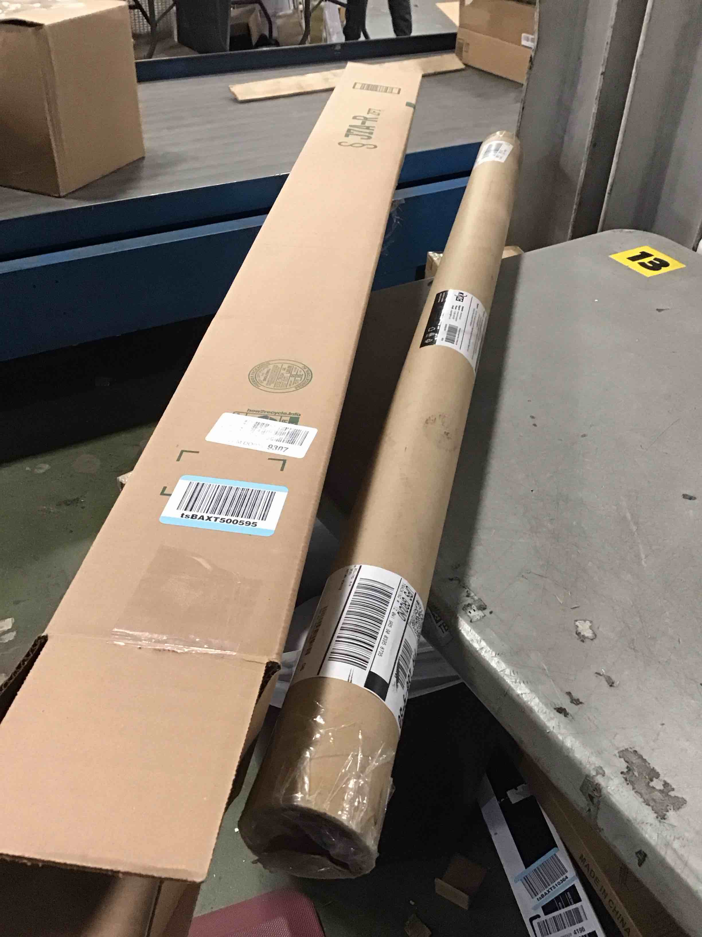 https://s3.amazonaws.com/lotting-images-prod/bidfta/TEA2114270_1737648526457.jpeg