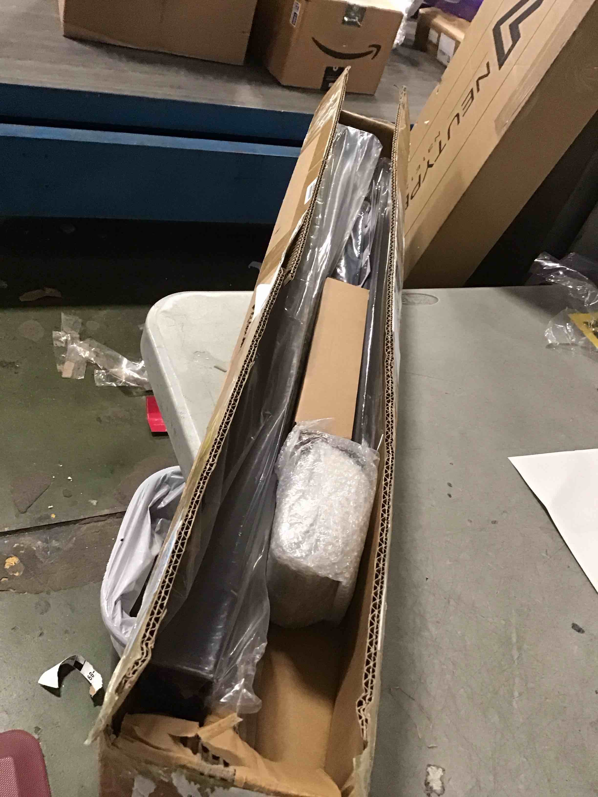 https://s3.amazonaws.com/lotting-images-prod/bidfta/TEA2114375_1737661997759.jpeg