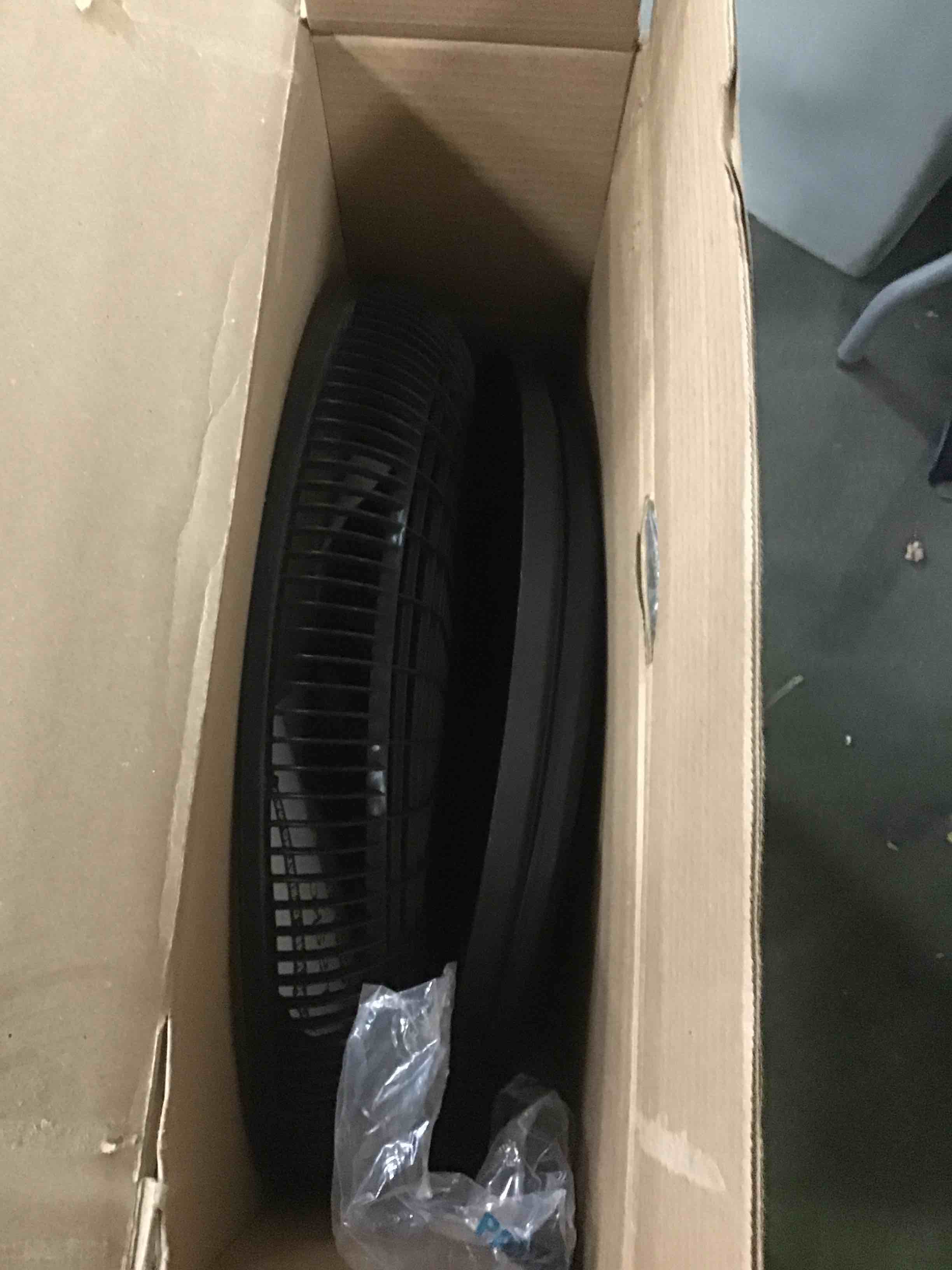 https://s3.amazonaws.com/lotting-images-prod/bidfta/TEA2114425_1737726992972.jpeg