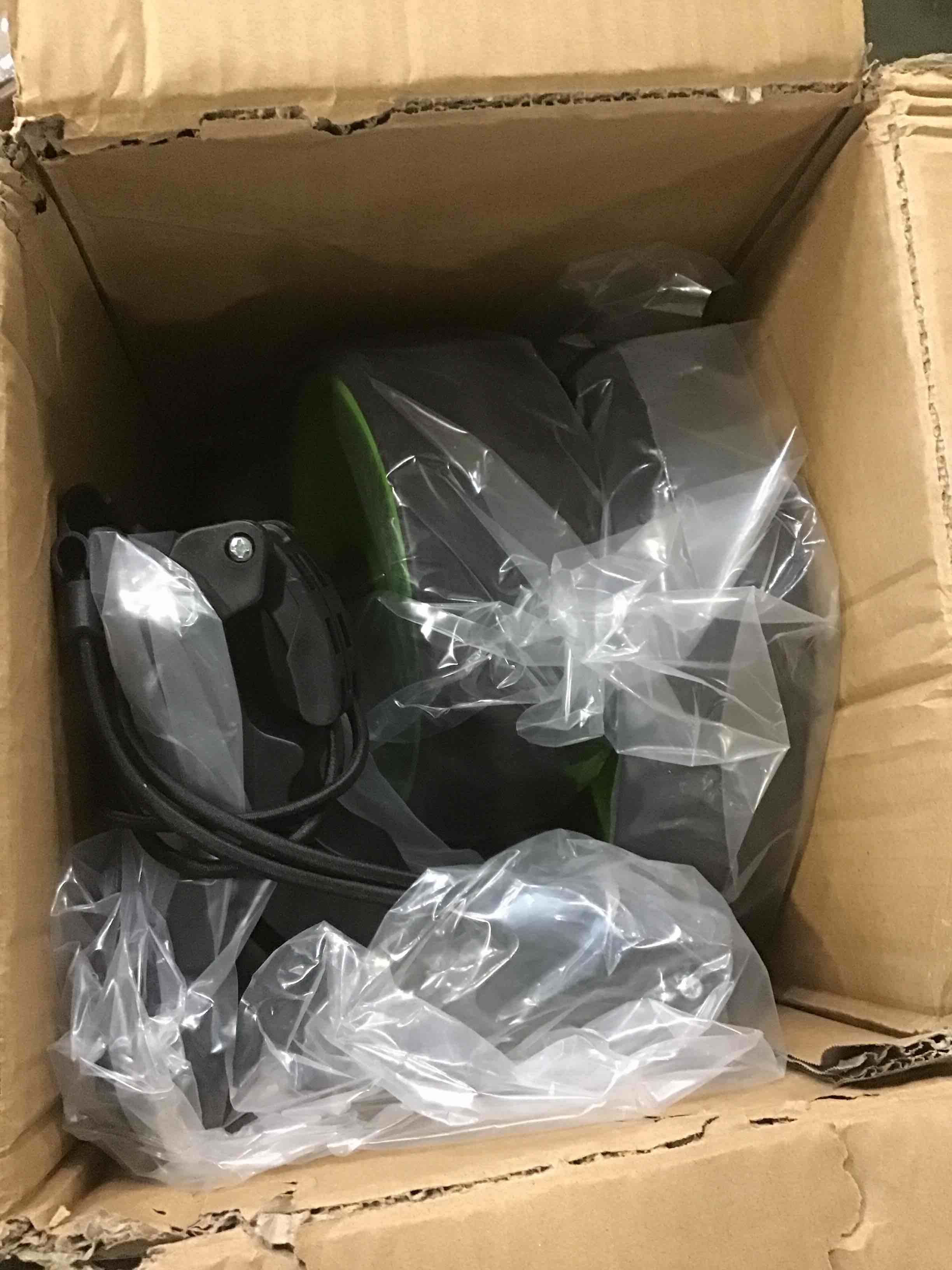 https://s3.amazonaws.com/lotting-images-prod/bidfta/TEA2114647_1737745640190.jpeg