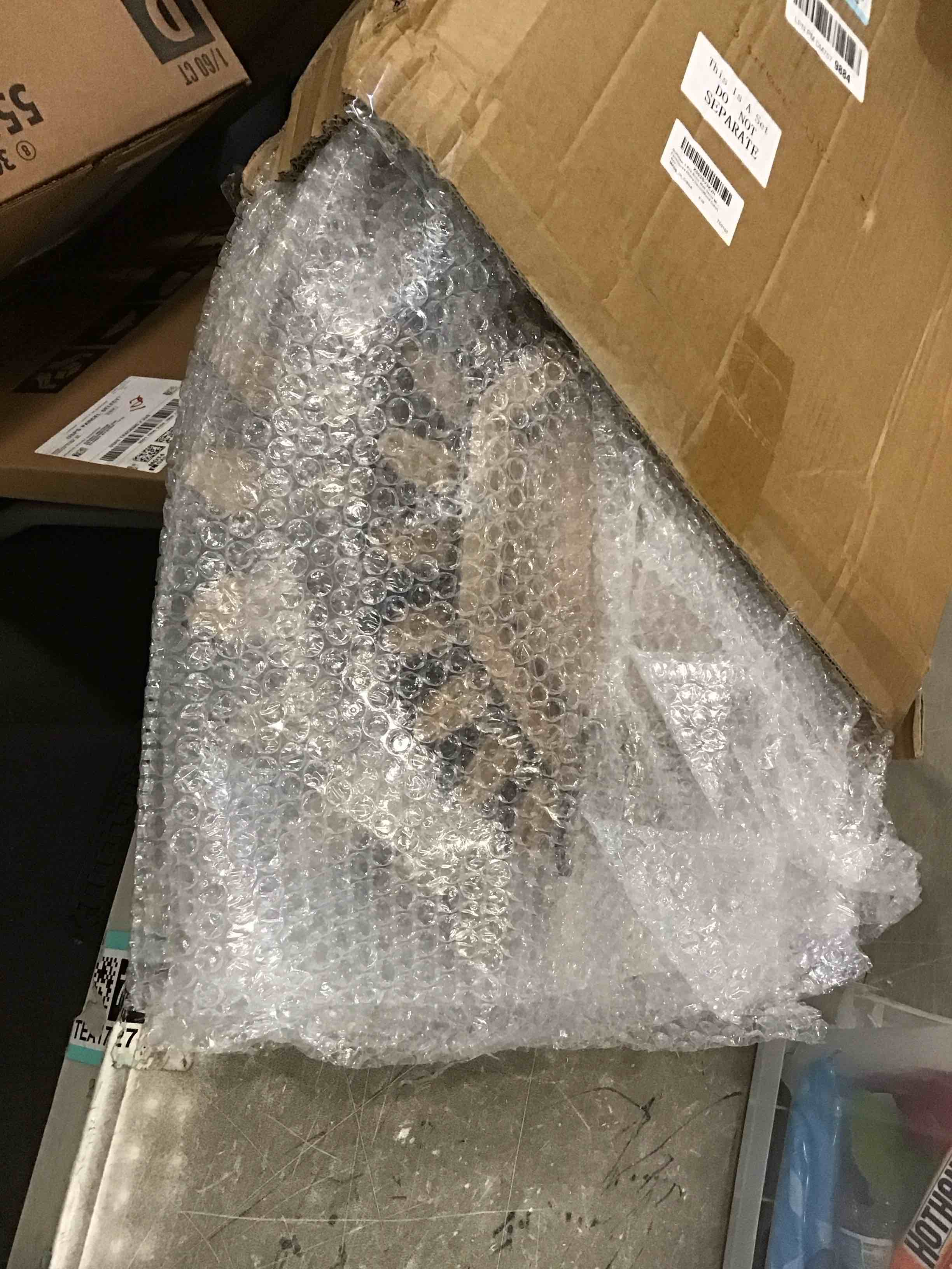 https://s3.amazonaws.com/lotting-images-prod/bidfta/TEA2114689_1738071260897.jpeg