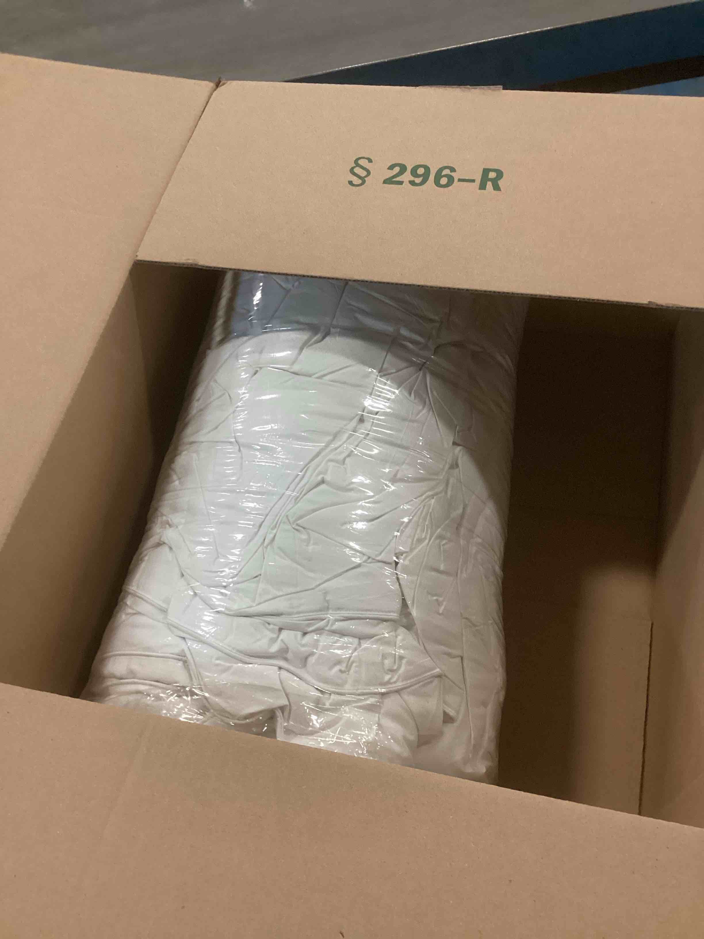 https://s3.amazonaws.com/lotting-images-prod/bidfta/TEA2115722_1738610757359.jpeg