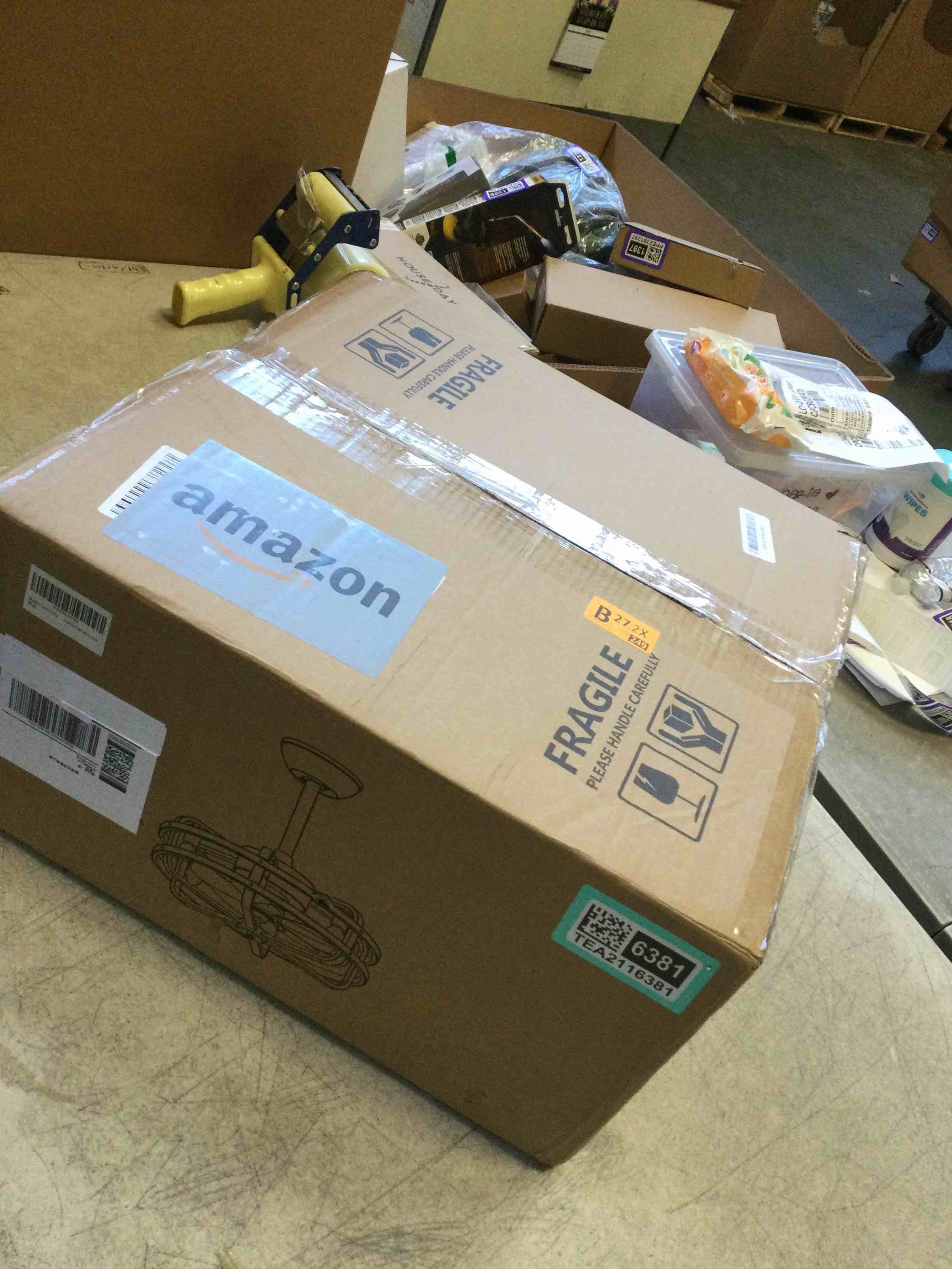 https://s3.amazonaws.com/lotting-images-prod/bidfta/TEA2116381_1738008204842.jpeg