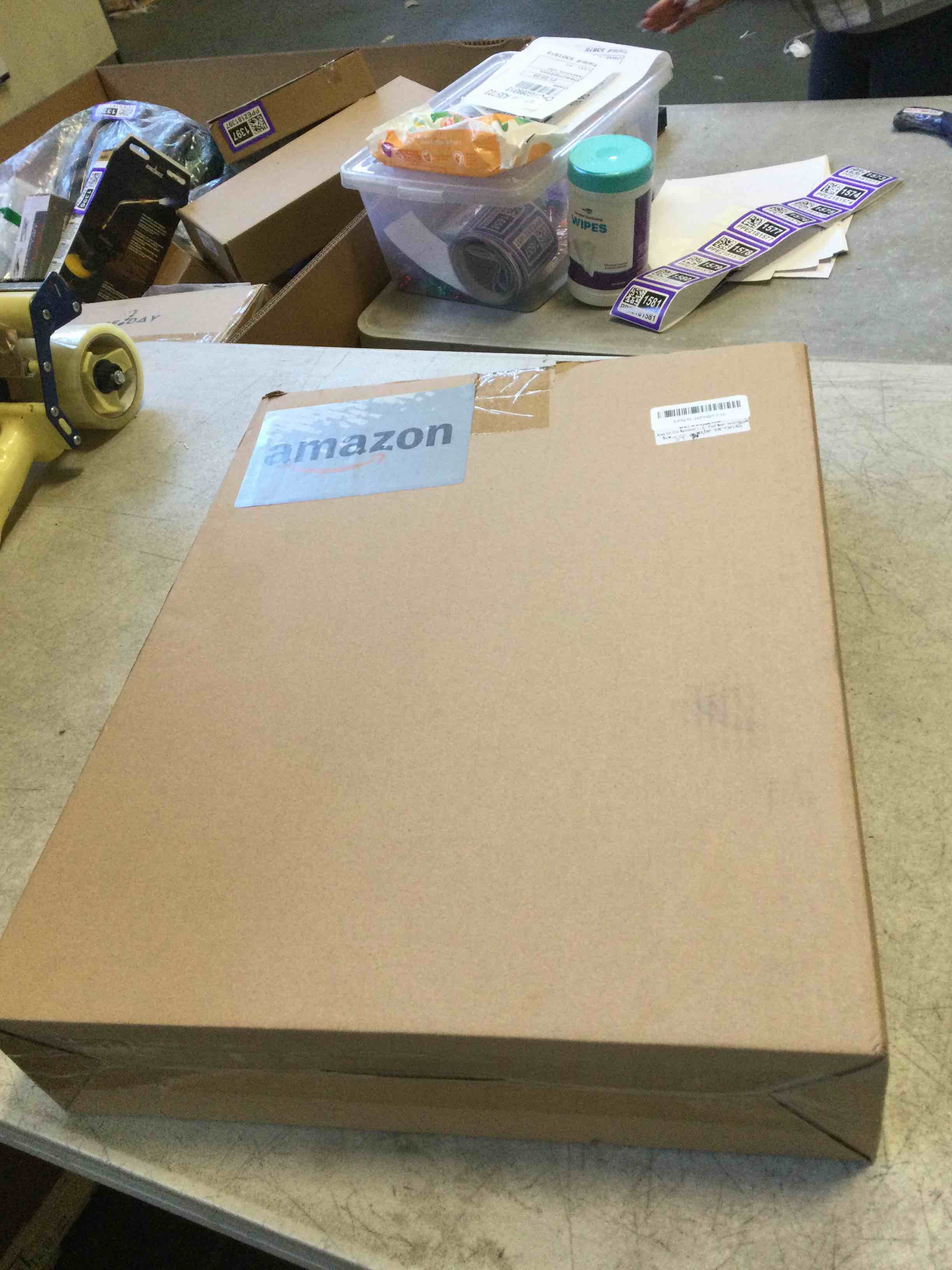 https://s3.amazonaws.com/lotting-images-prod/bidfta/TEA2116383_1738008491464.jpeg
