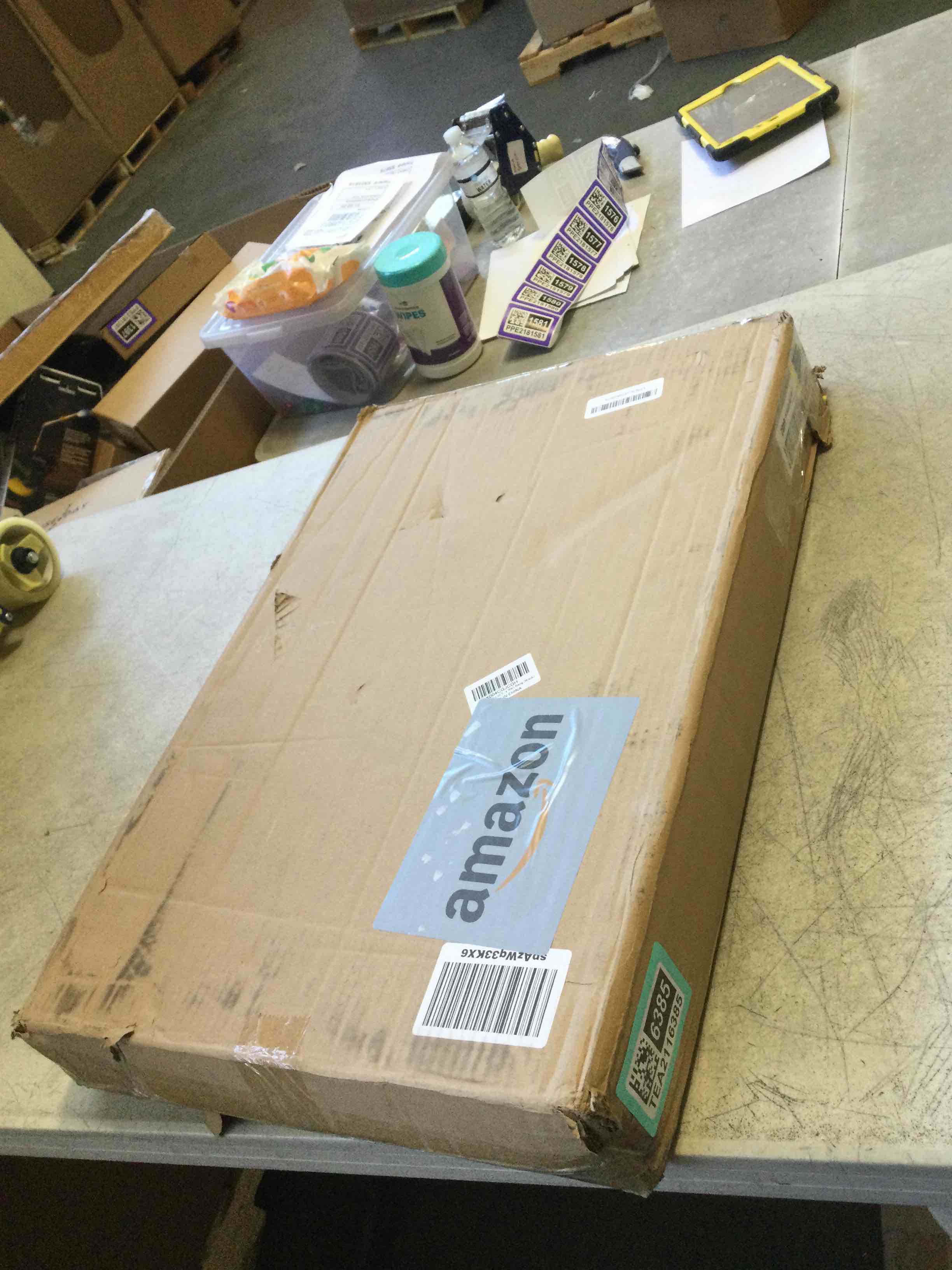 https://s3.amazonaws.com/lotting-images-prod/bidfta/TEA2116385_1738008720705.jpeg