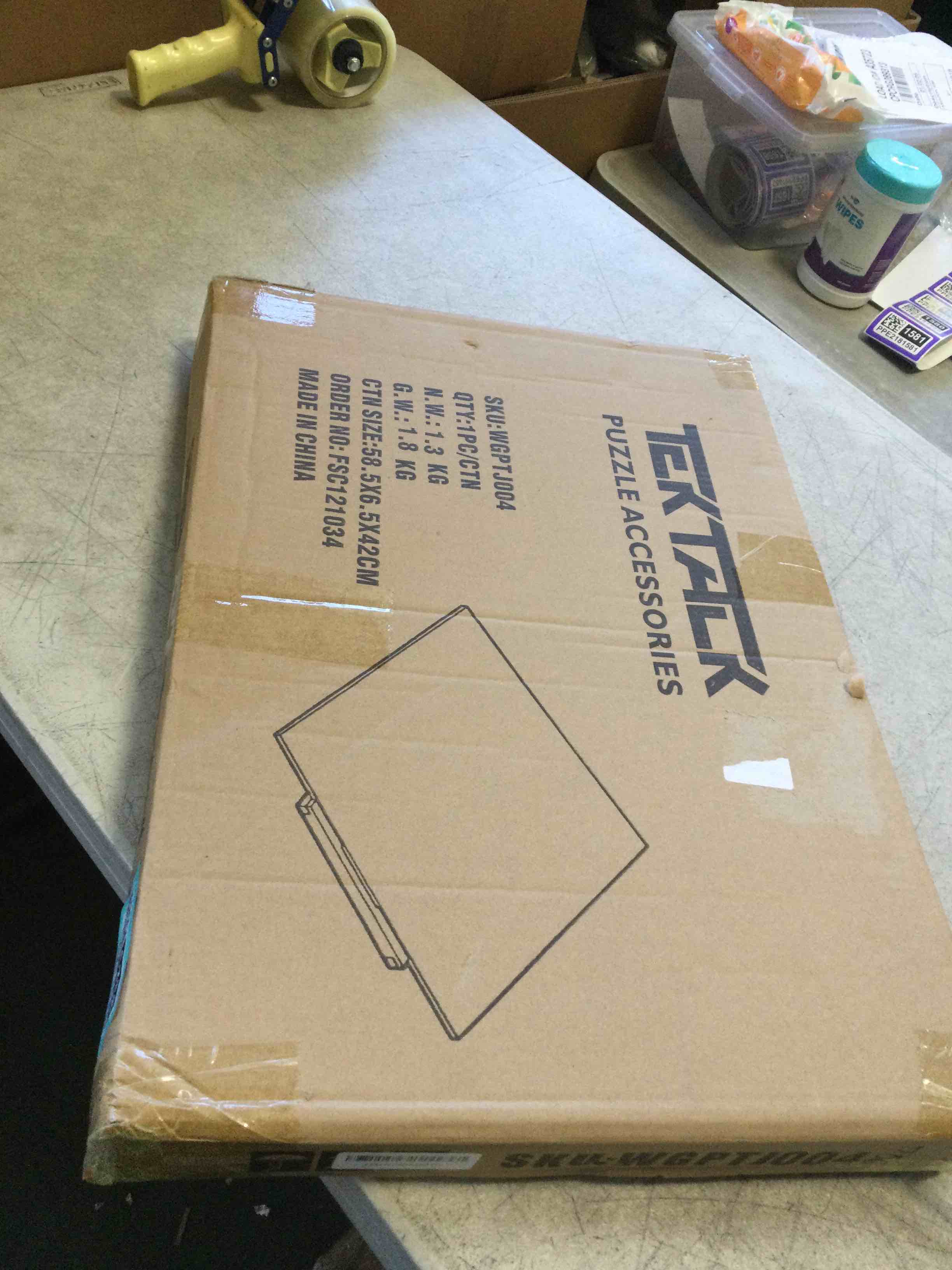 https://s3.amazonaws.com/lotting-images-prod/bidfta/TEA2116388_1738009354850.jpeg