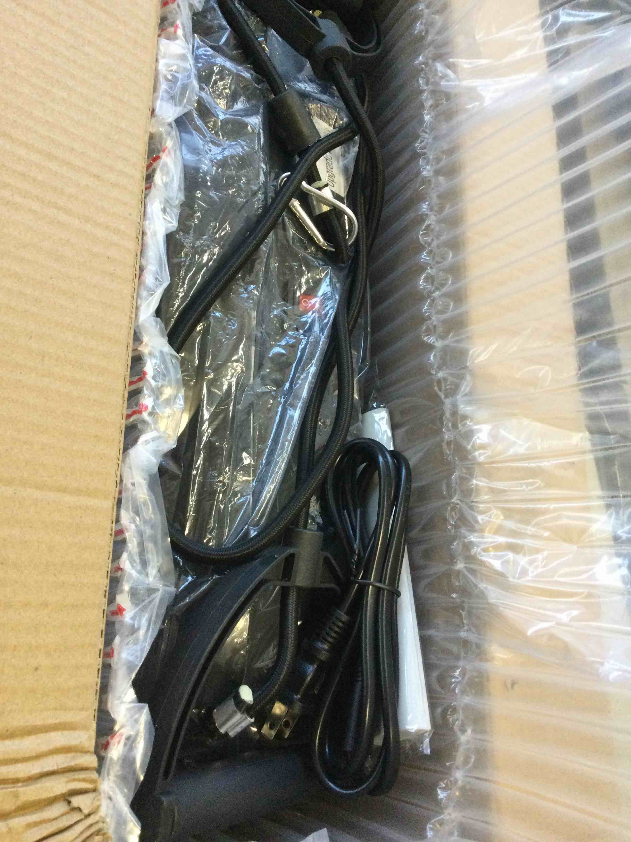 https://s3.amazonaws.com/lotting-images-prod/bidfta/TEA2116389_1738009575387.jpeg