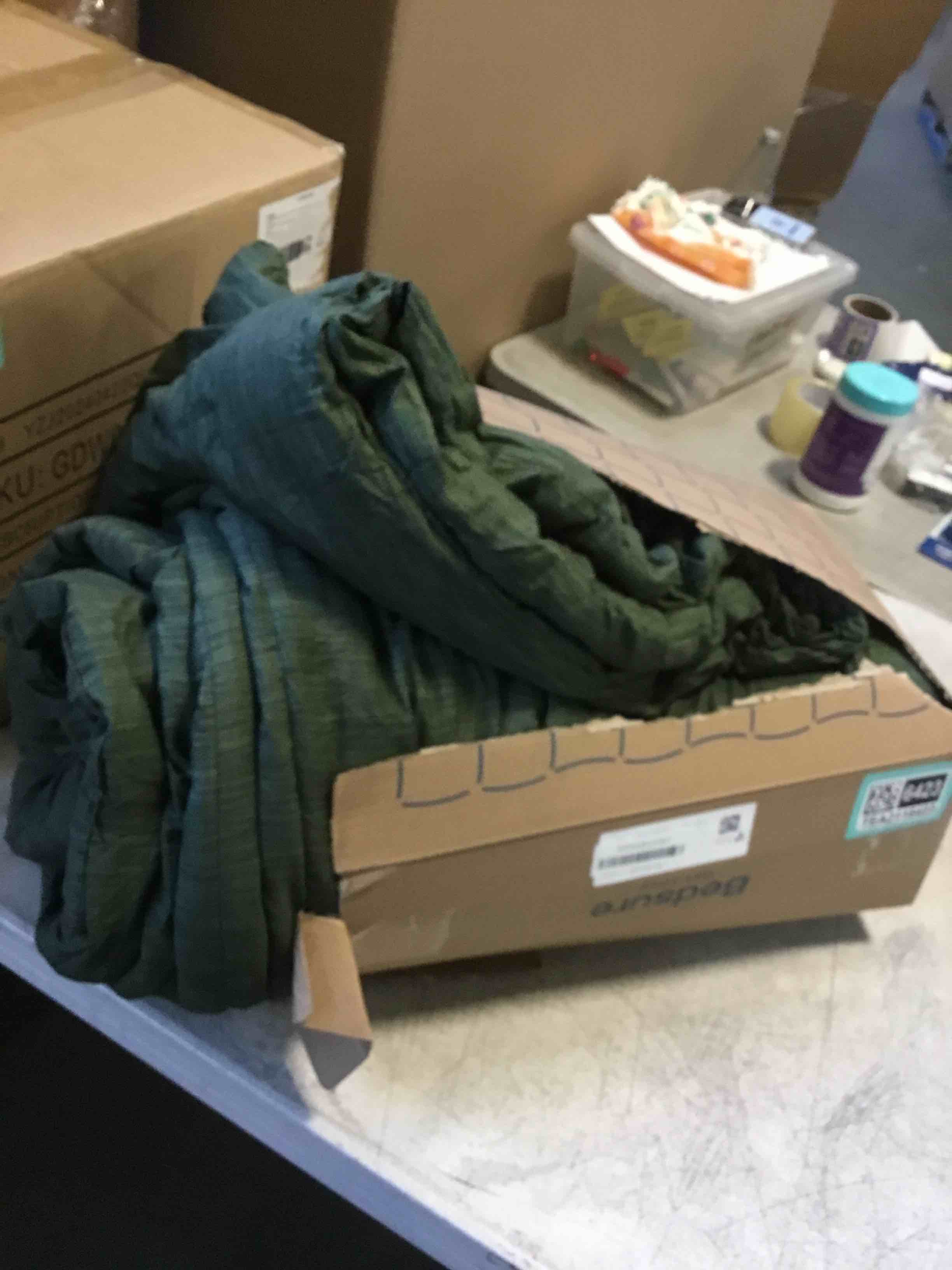 https://s3.amazonaws.com/lotting-images-prod/bidfta/TEA2116423_1738158877600.jpeg