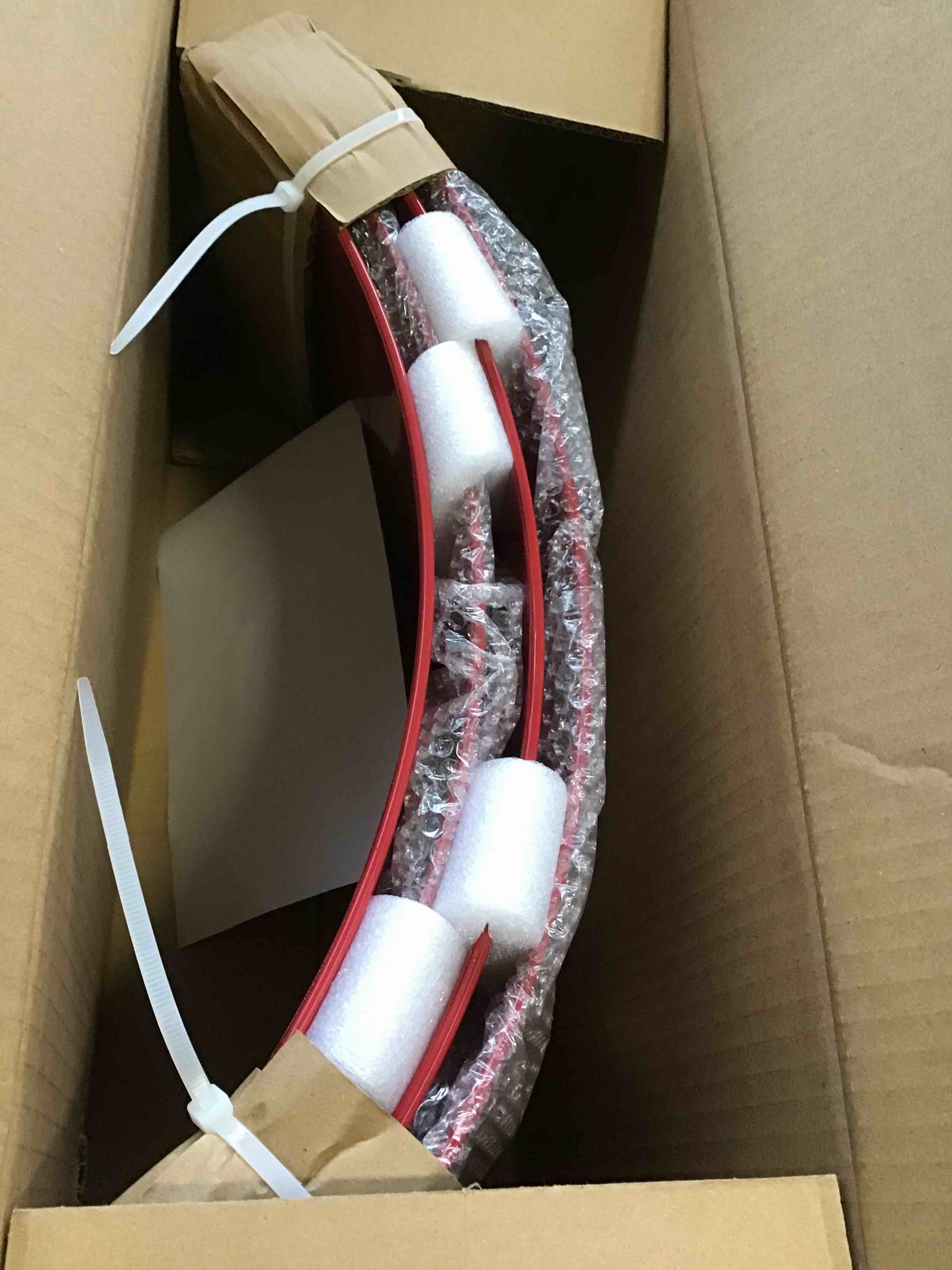 https://s3.amazonaws.com/lotting-images-prod/bidfta/TEA2116679_1738267459743.jpeg