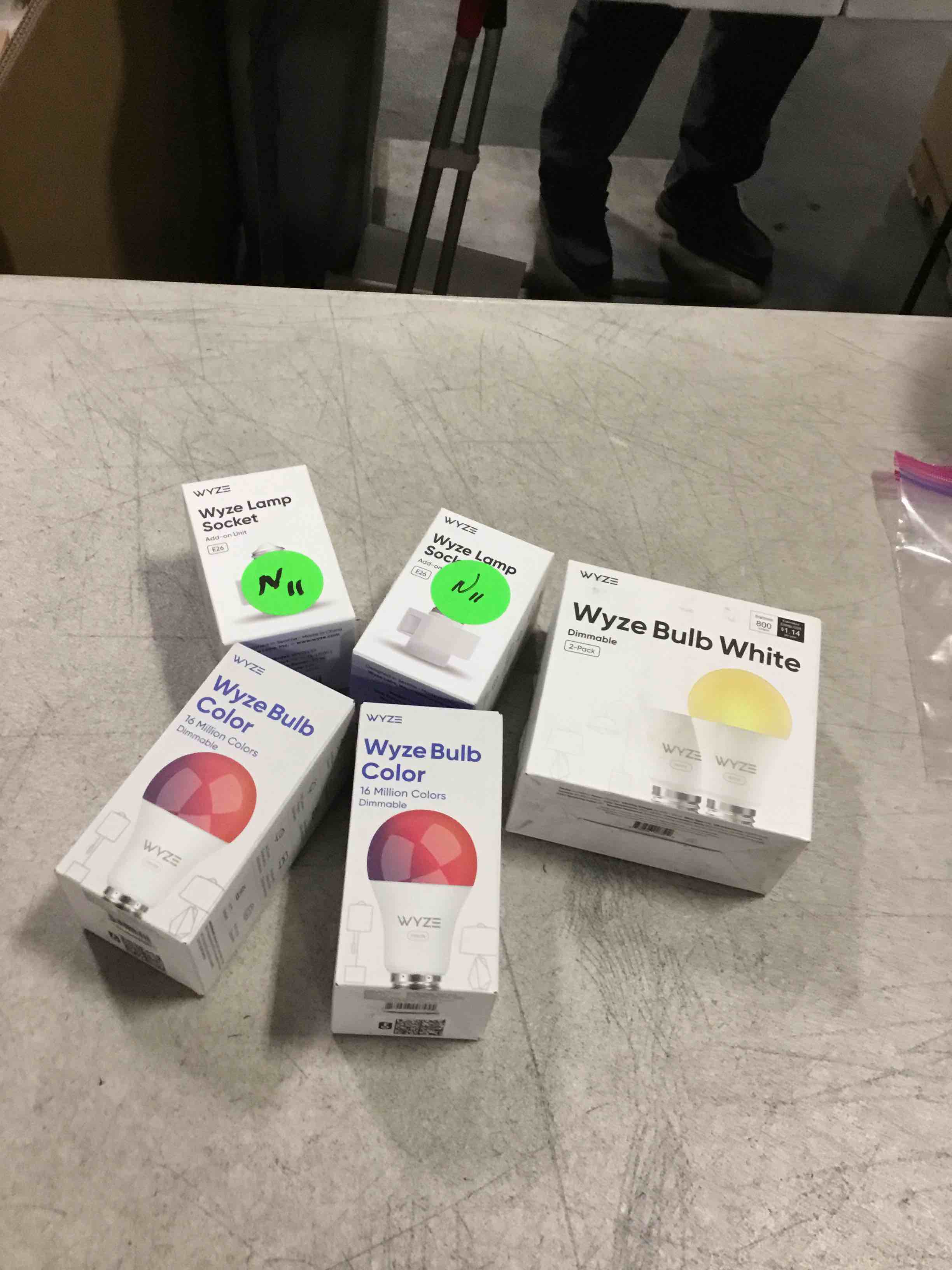 https://s3.amazonaws.com/lotting-images-prod/bidfta/TEA2117419_1738762306148.jpeg