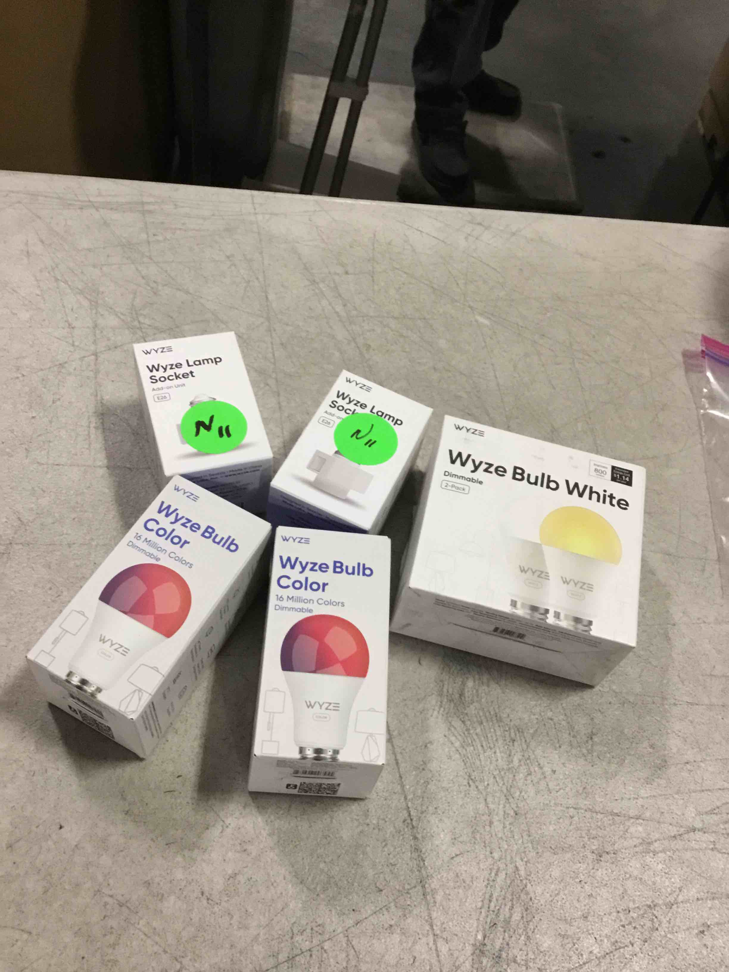 https://s3.amazonaws.com/lotting-images-prod/bidfta/TEA2117419_1738762308829.jpeg