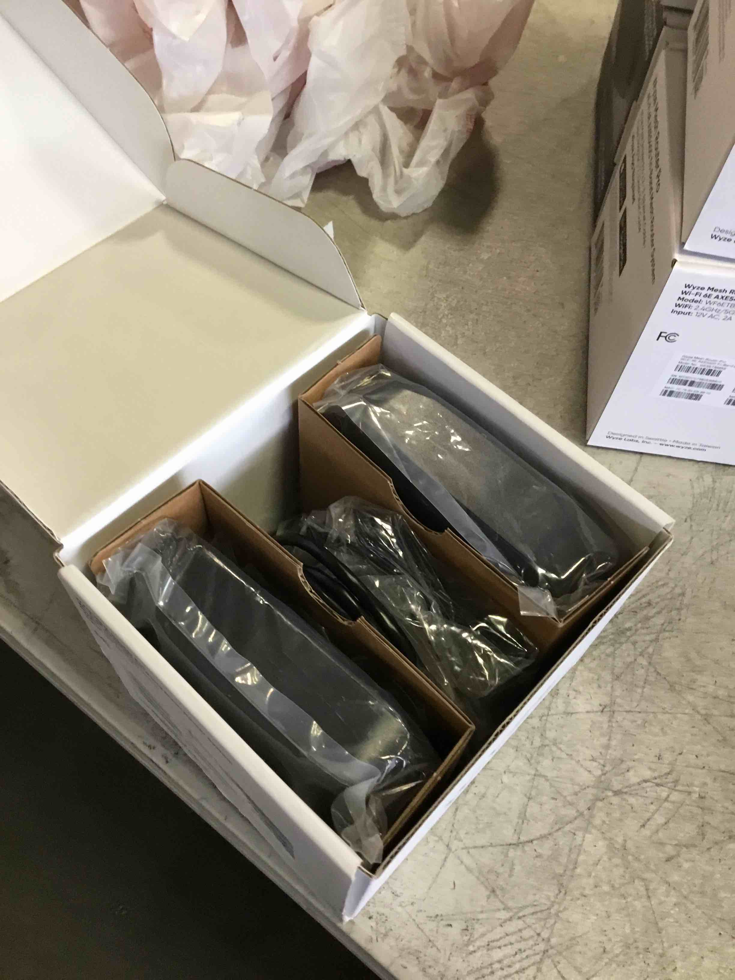 https://s3.amazonaws.com/lotting-images-prod/bidfta/TEA2117875_1738869799901.jpeg