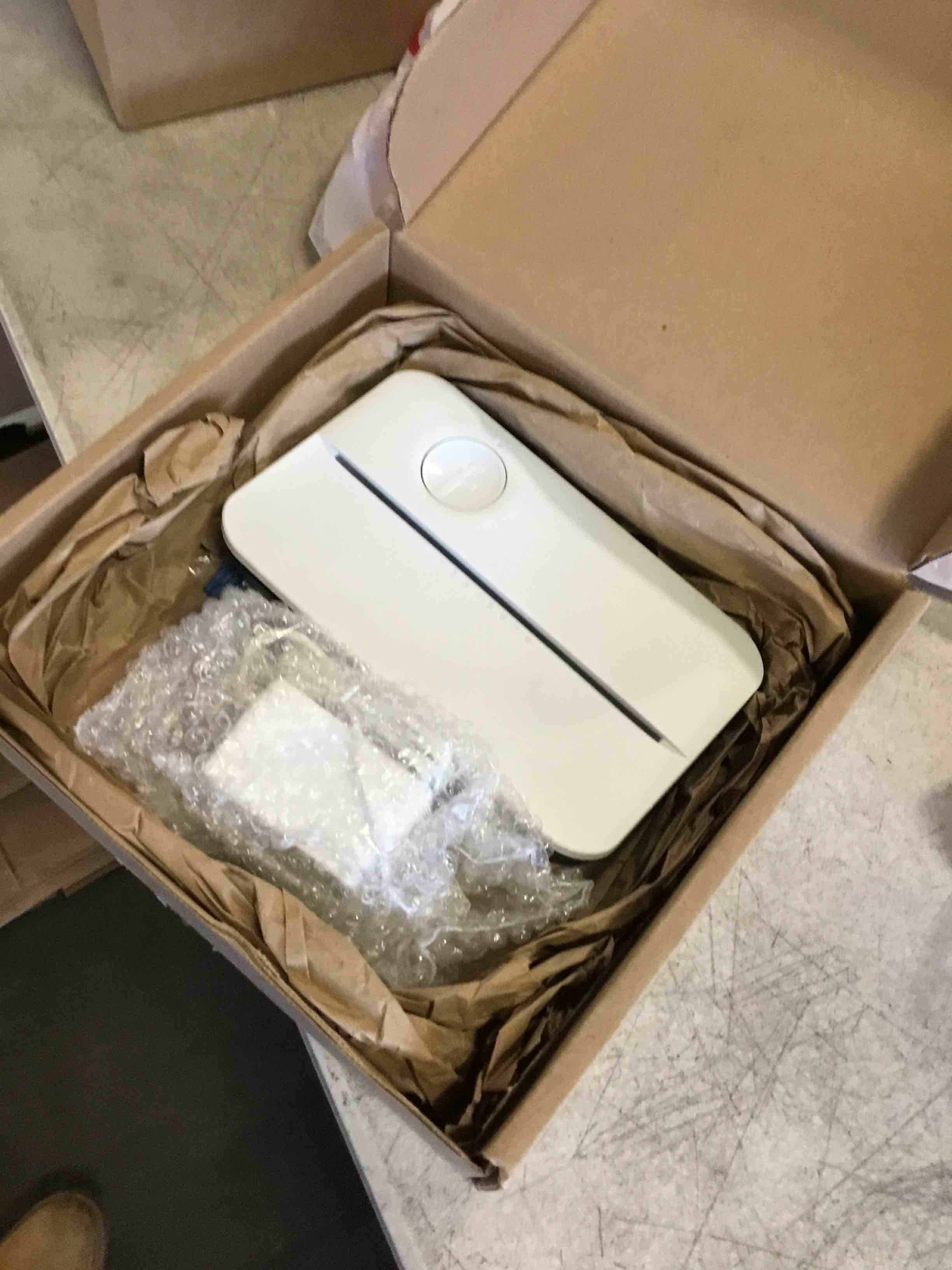 https://s3.amazonaws.com/lotting-images-prod/bidfta/TEA2117922_1738874830022.jpeg