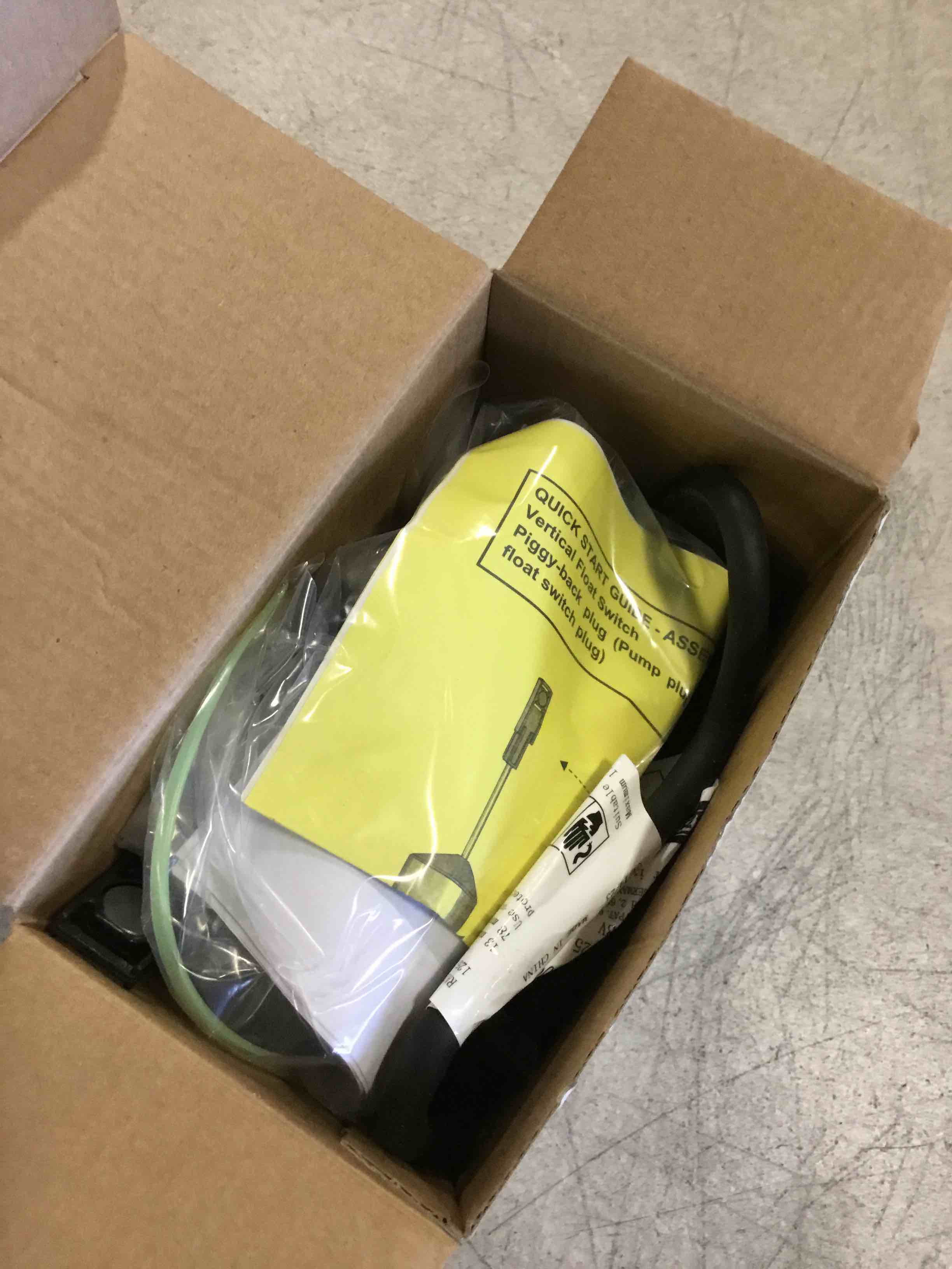 https://s3.amazonaws.com/lotting-images-prod/bidfta/TEA2118697_1739544967169.jpeg