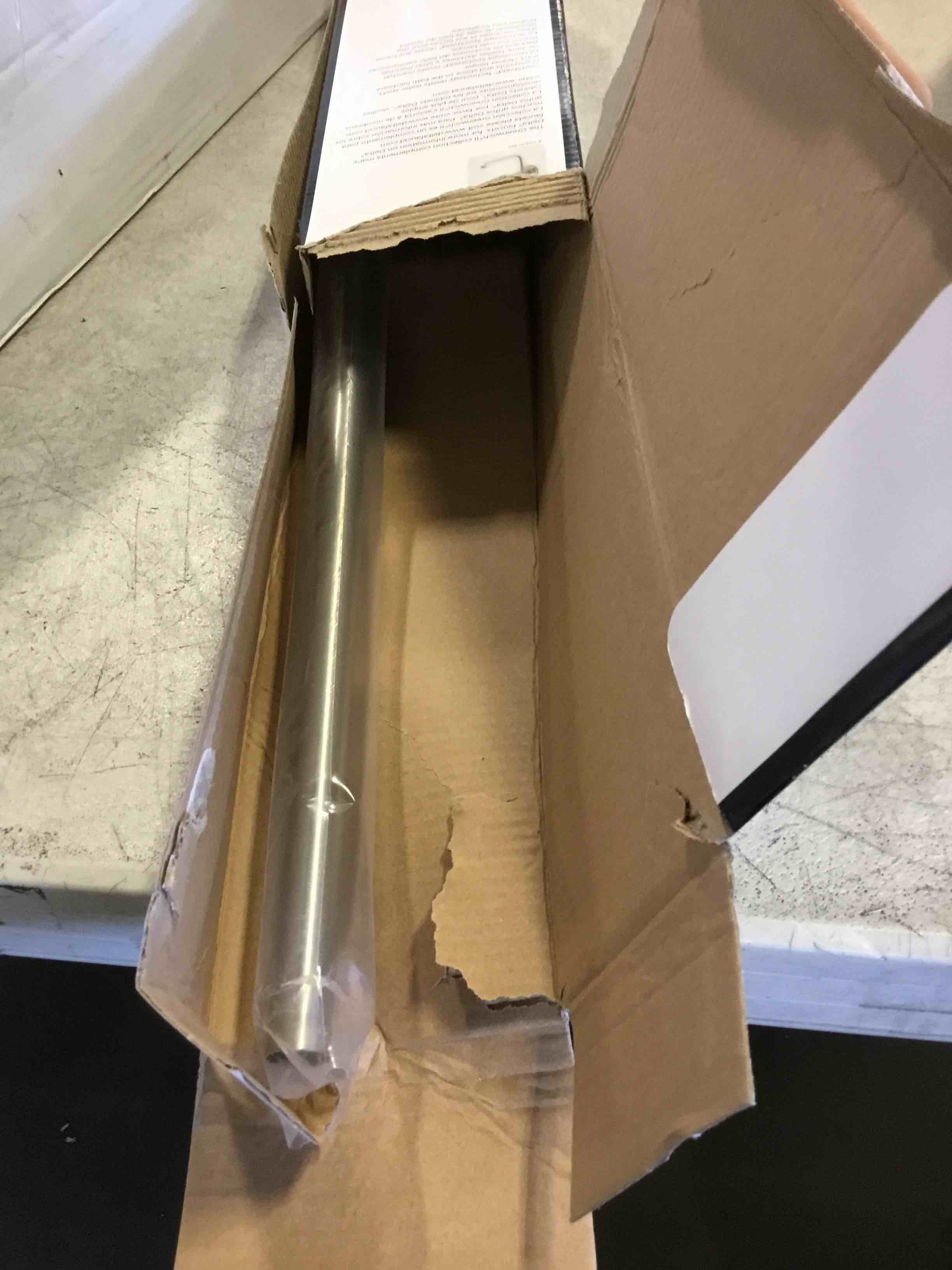 https://s3.amazonaws.com/lotting-images-prod/bidfta/TEA2118726_1739551261091.jpeg