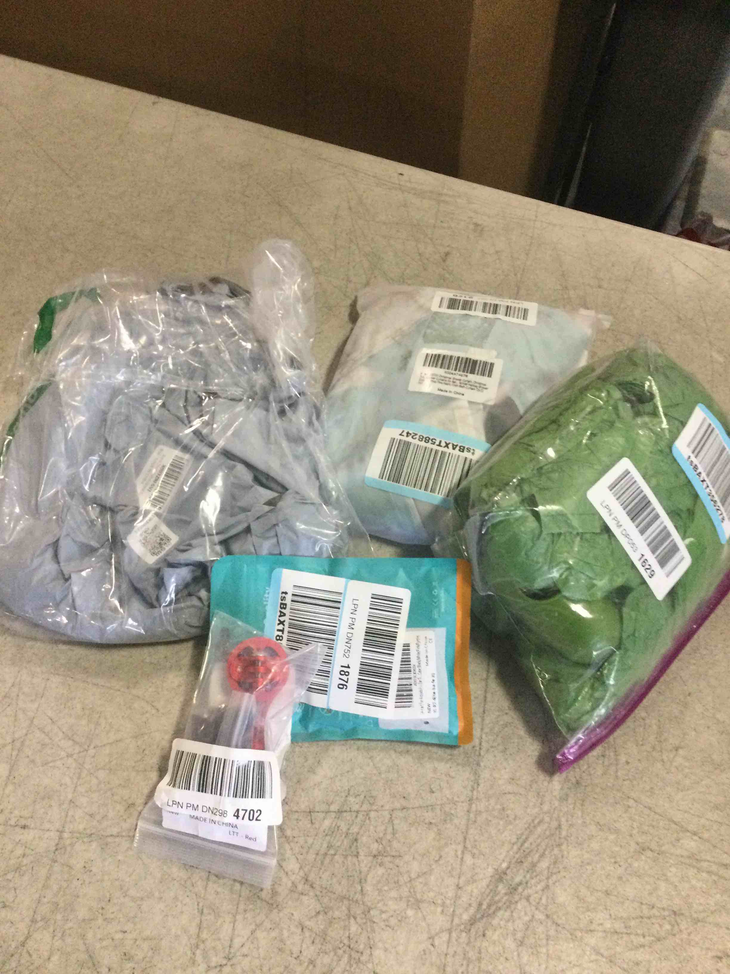 https://s3.amazonaws.com/lotting-images-prod/bidfta/TEA2118899_1740498585048.jpeg