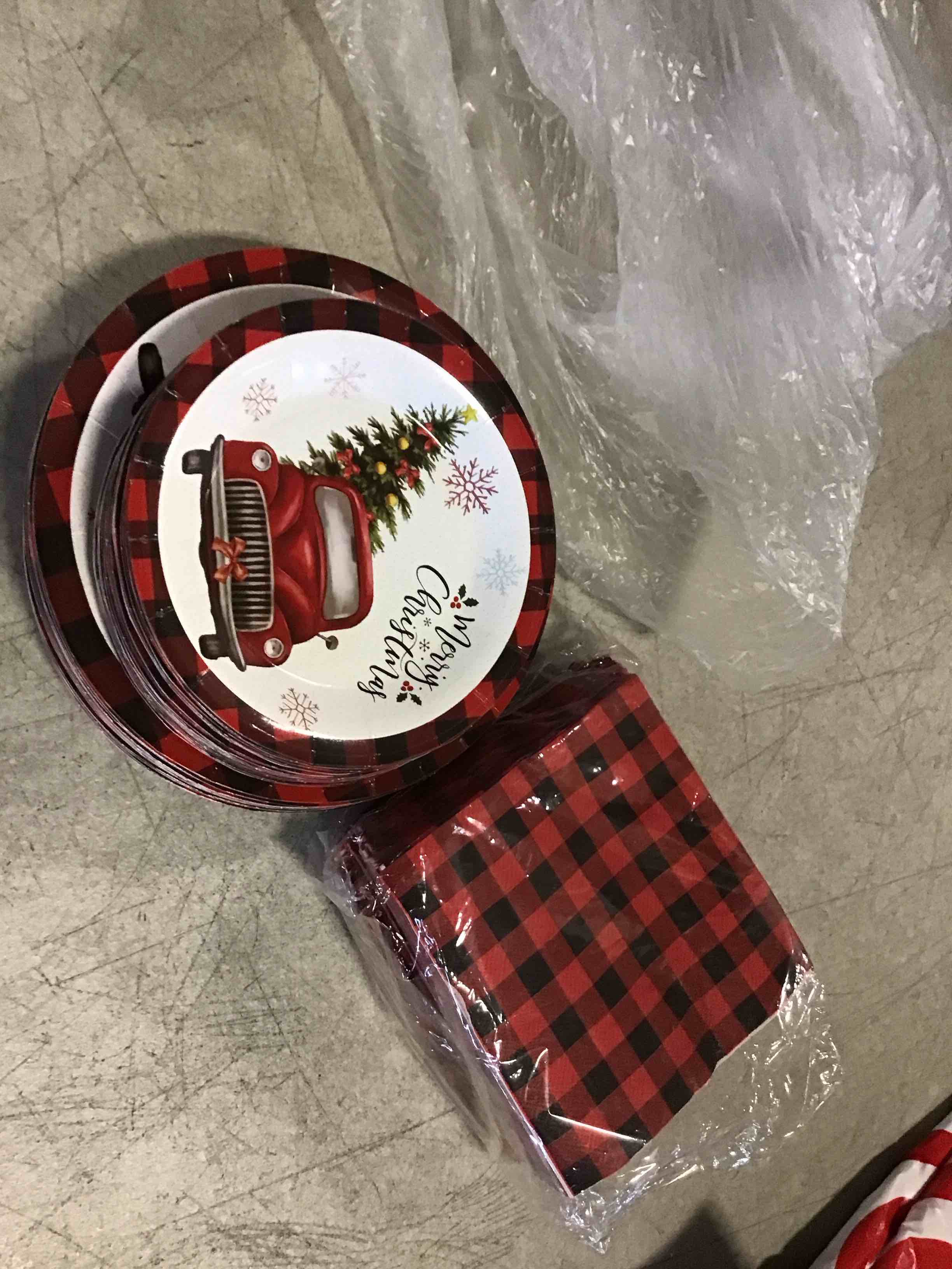 https://s3.amazonaws.com/lotting-images-prod/bidfta/TEA2118978_1740576561518.jpeg