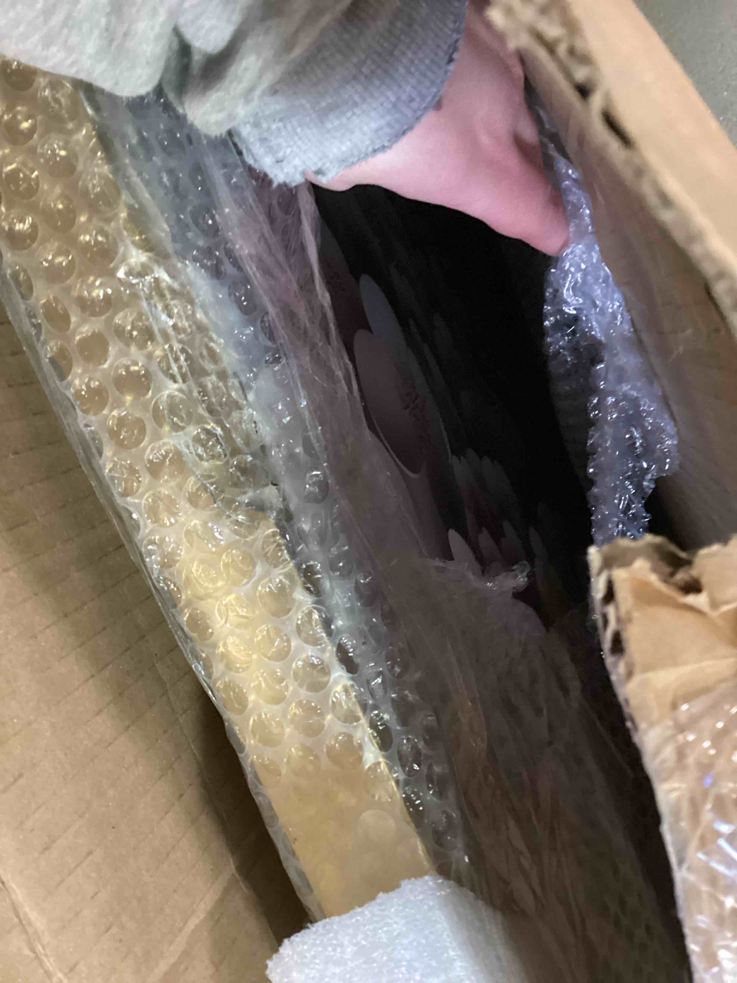 https://s3.amazonaws.com/lotting-images-prod/bidfta/TEA2120702_1740767069952.jpeg