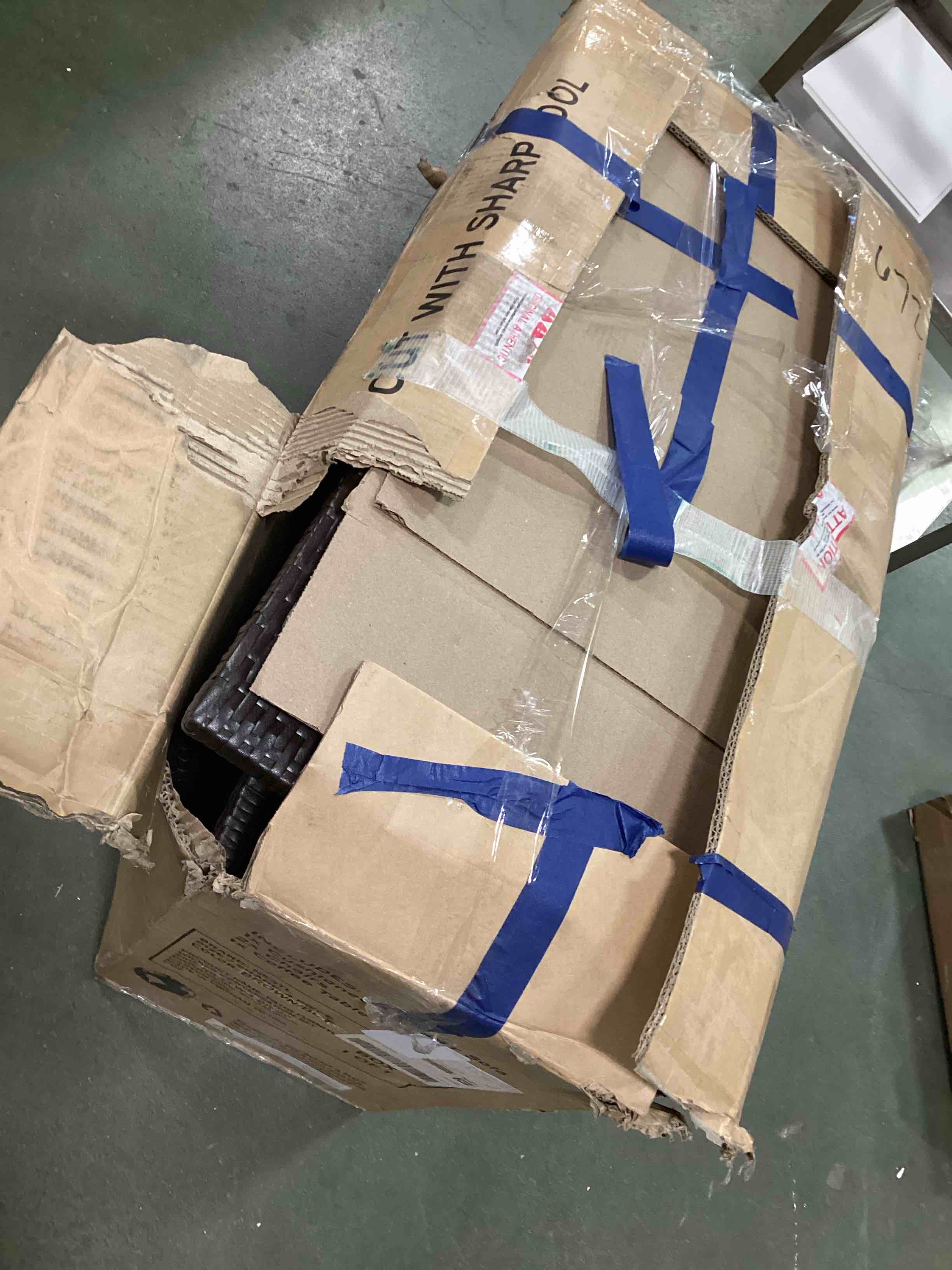 https://s3.amazonaws.com/lotting-images-prod/bidfta/TEA2121348_1741695093998.jpeg