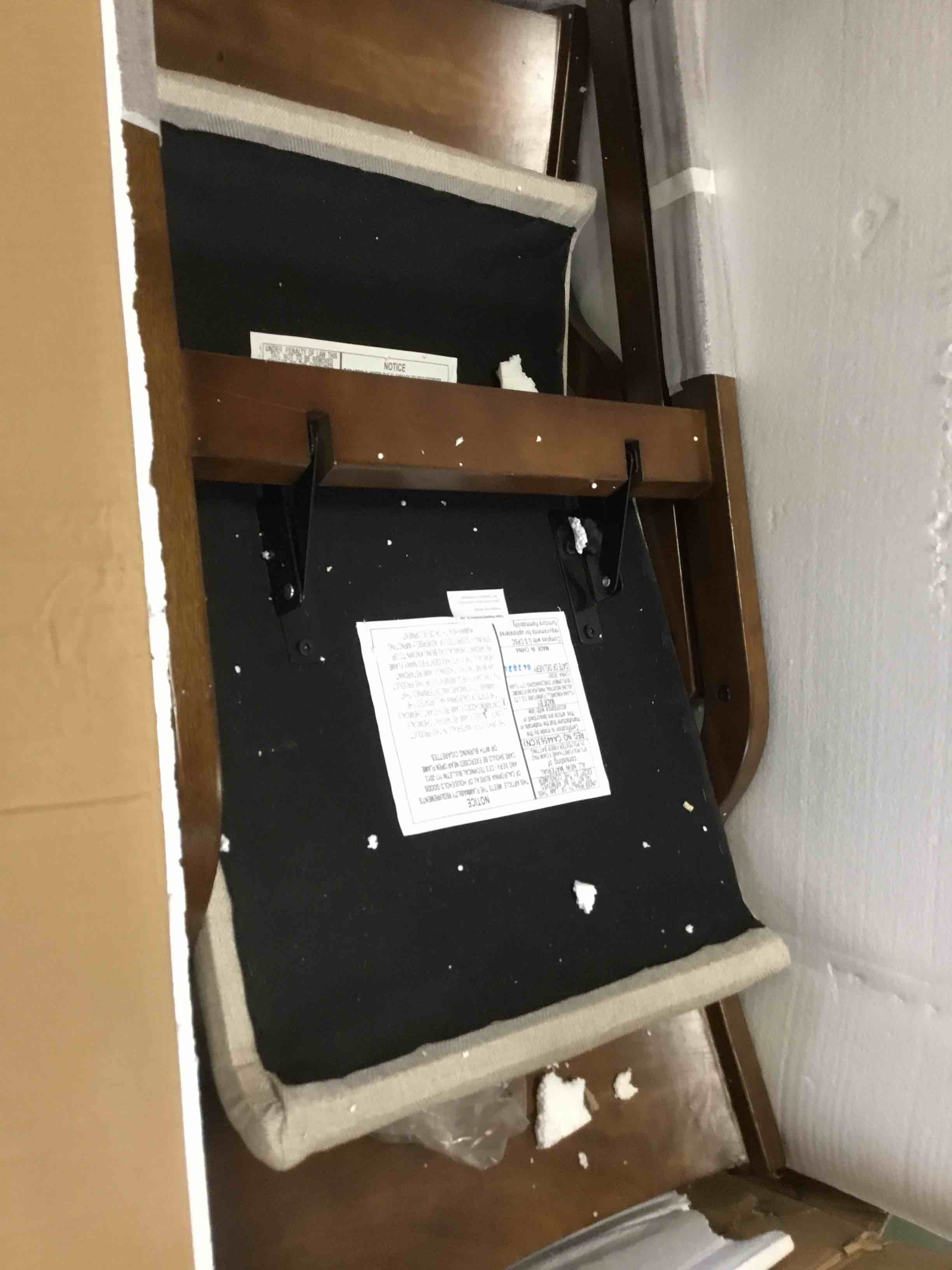 https://s3.amazonaws.com/lotting-images-prod/bidfta/TEA2122303_1739902730390.jpeg
